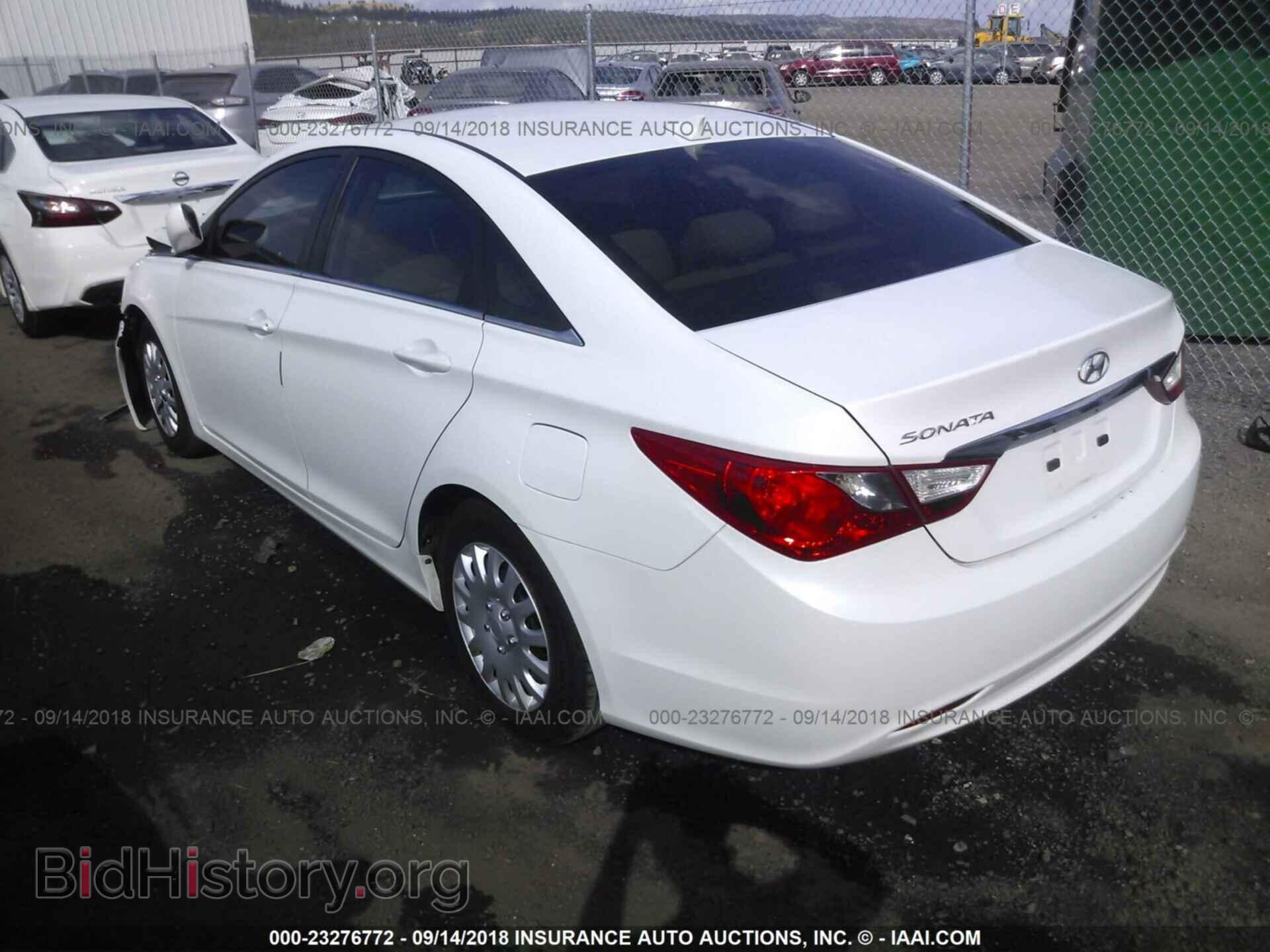 2012 Hyundai Sonata - VIN: 5NPEB4AC2CH331461 - Photo 3
