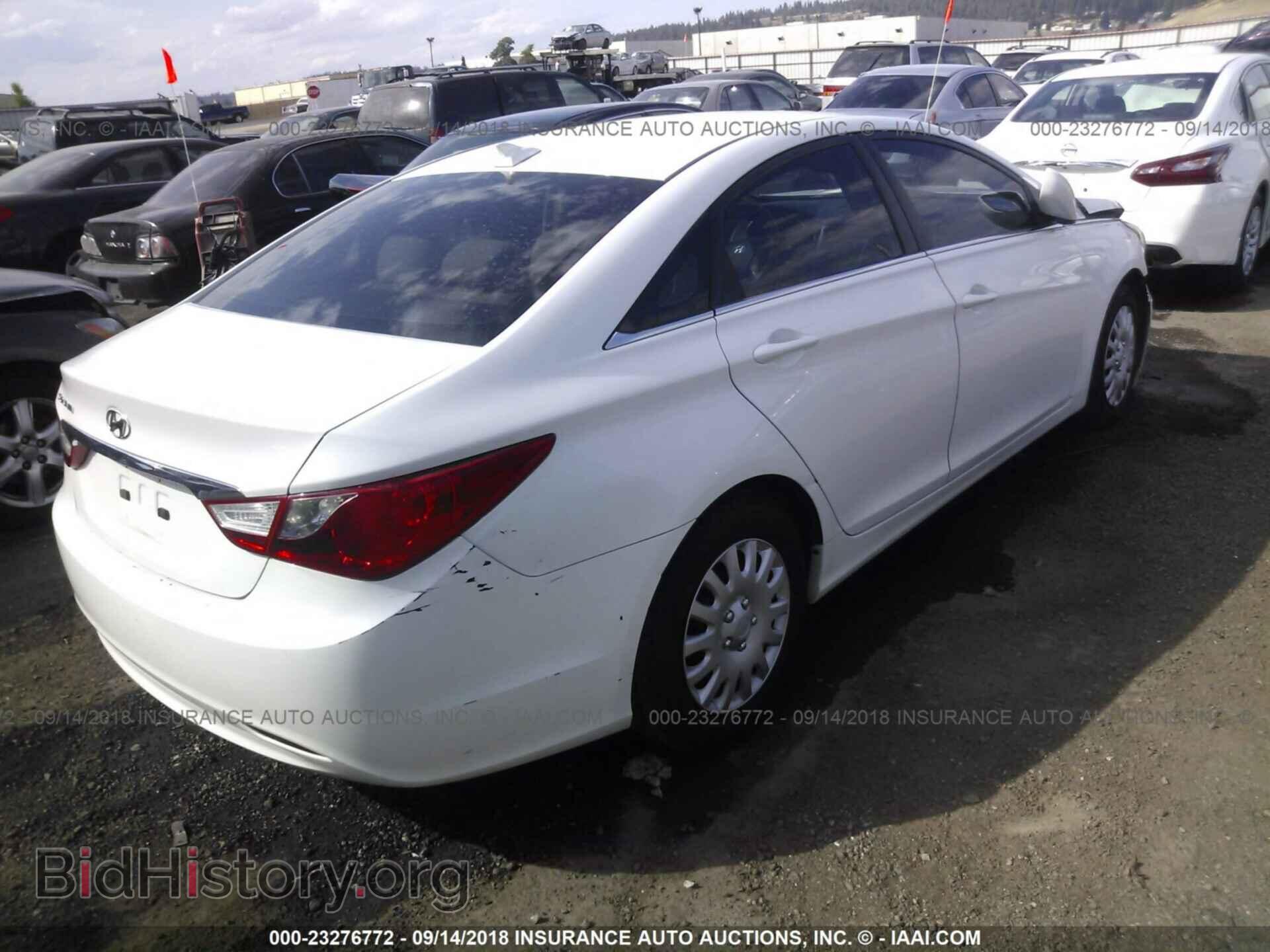 2012 Hyundai Sonata - VIN: 5NPEB4AC2CH331461 - Photo 4