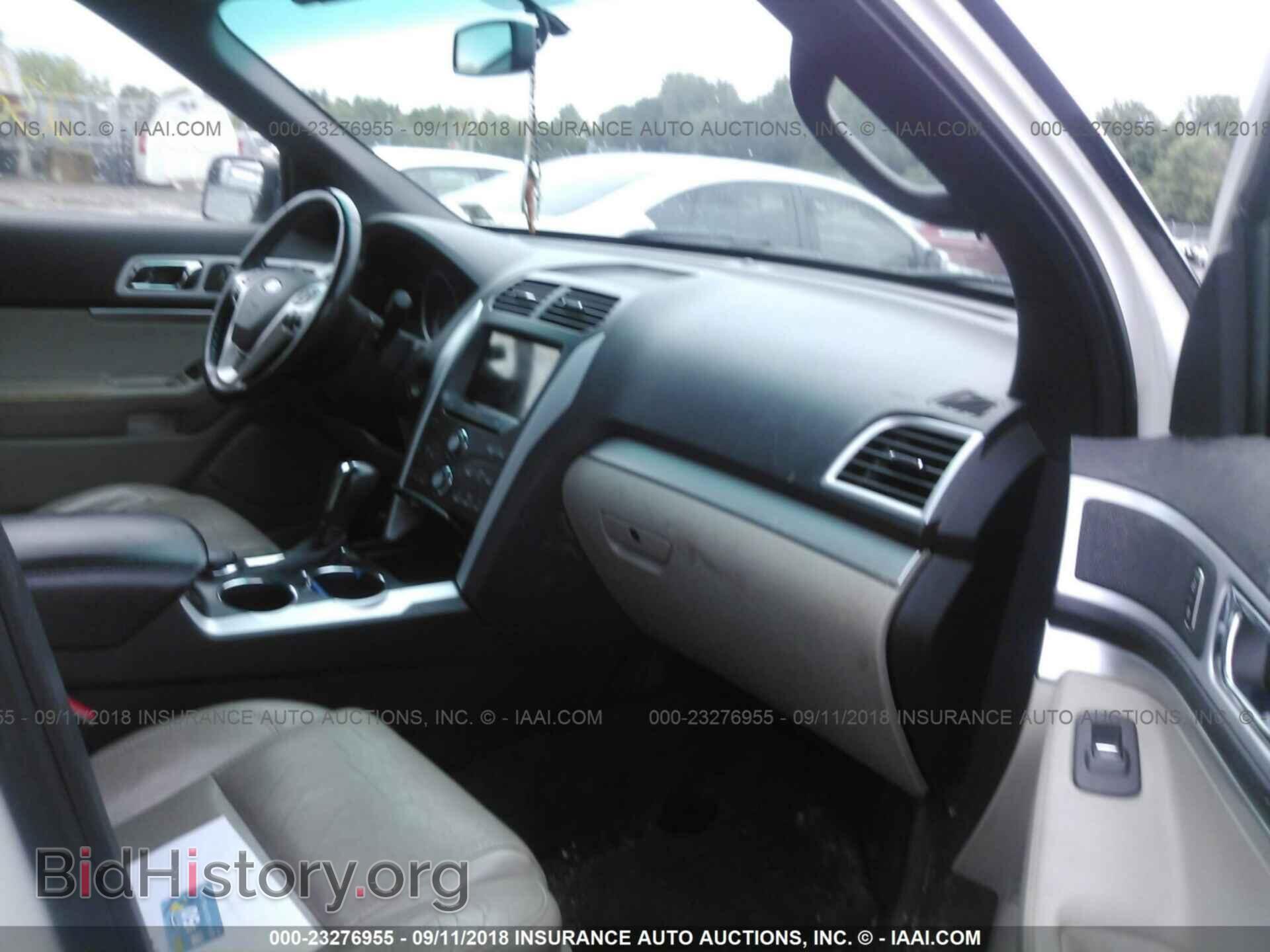 2011 Ford Explorer - VIN: 1FMHK8D88BGA26072 - Фото 5