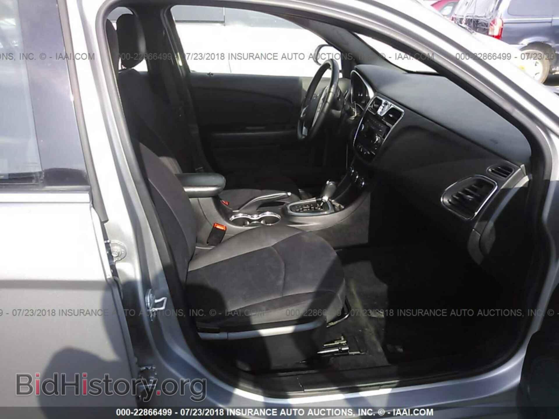 2014 CHRYSLER 200 - VIN: 1C3CCBBB7EN165251 - Photo 5