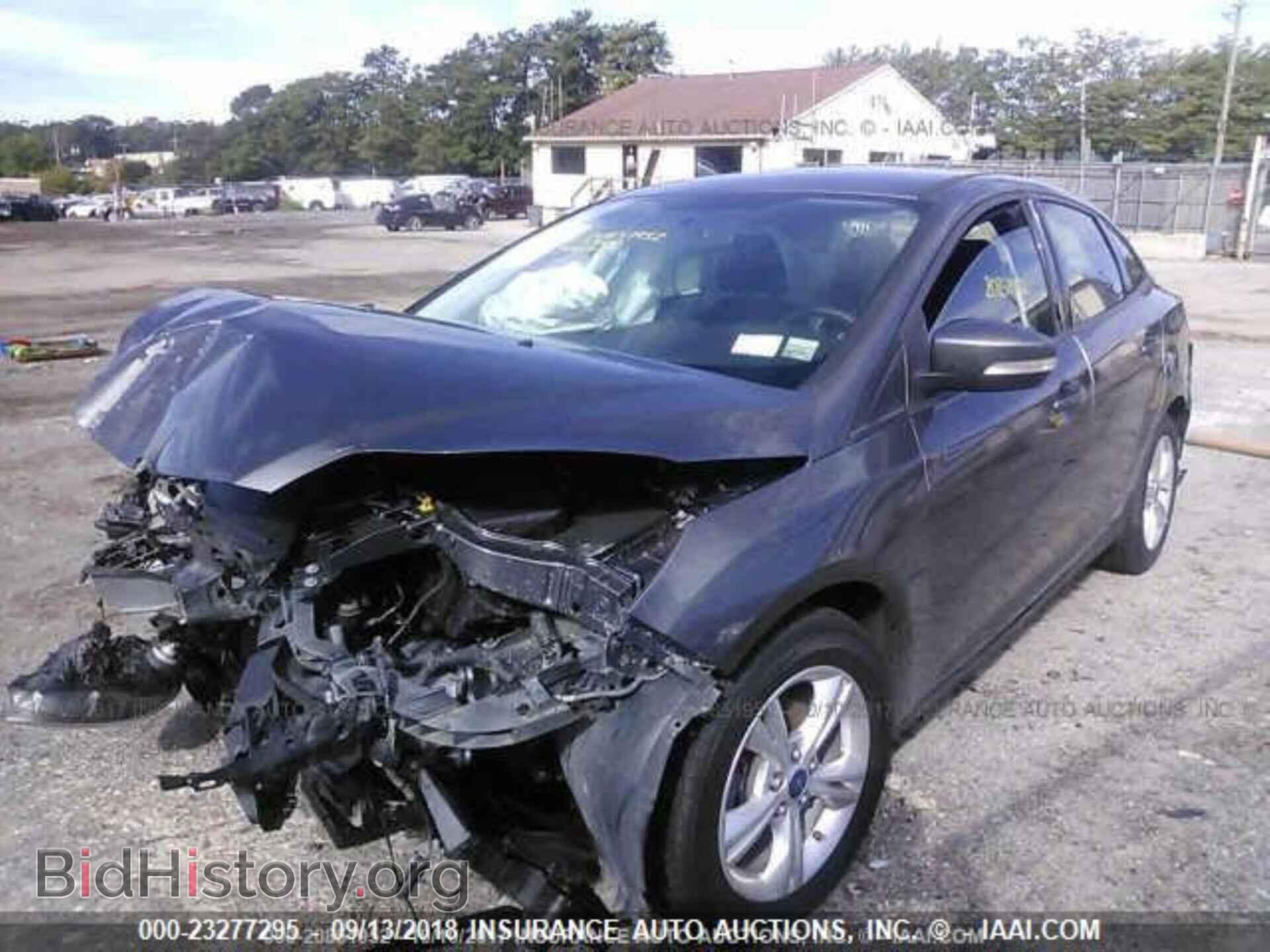 2013 Ford Focus - VIN: 1FADP3F25DL112102 - Photo 2