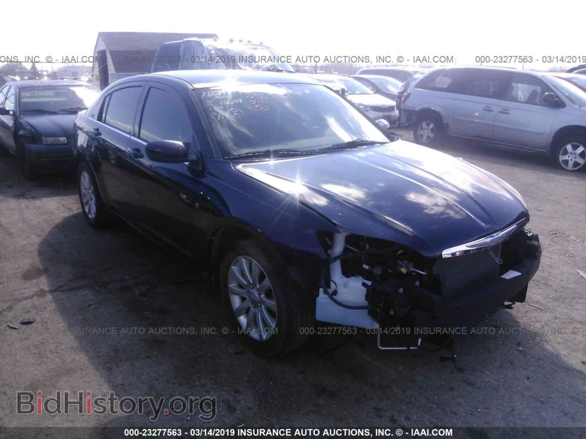 Фотография 1C3BC1FG2BN525758 - CHRYSLER 200 2011