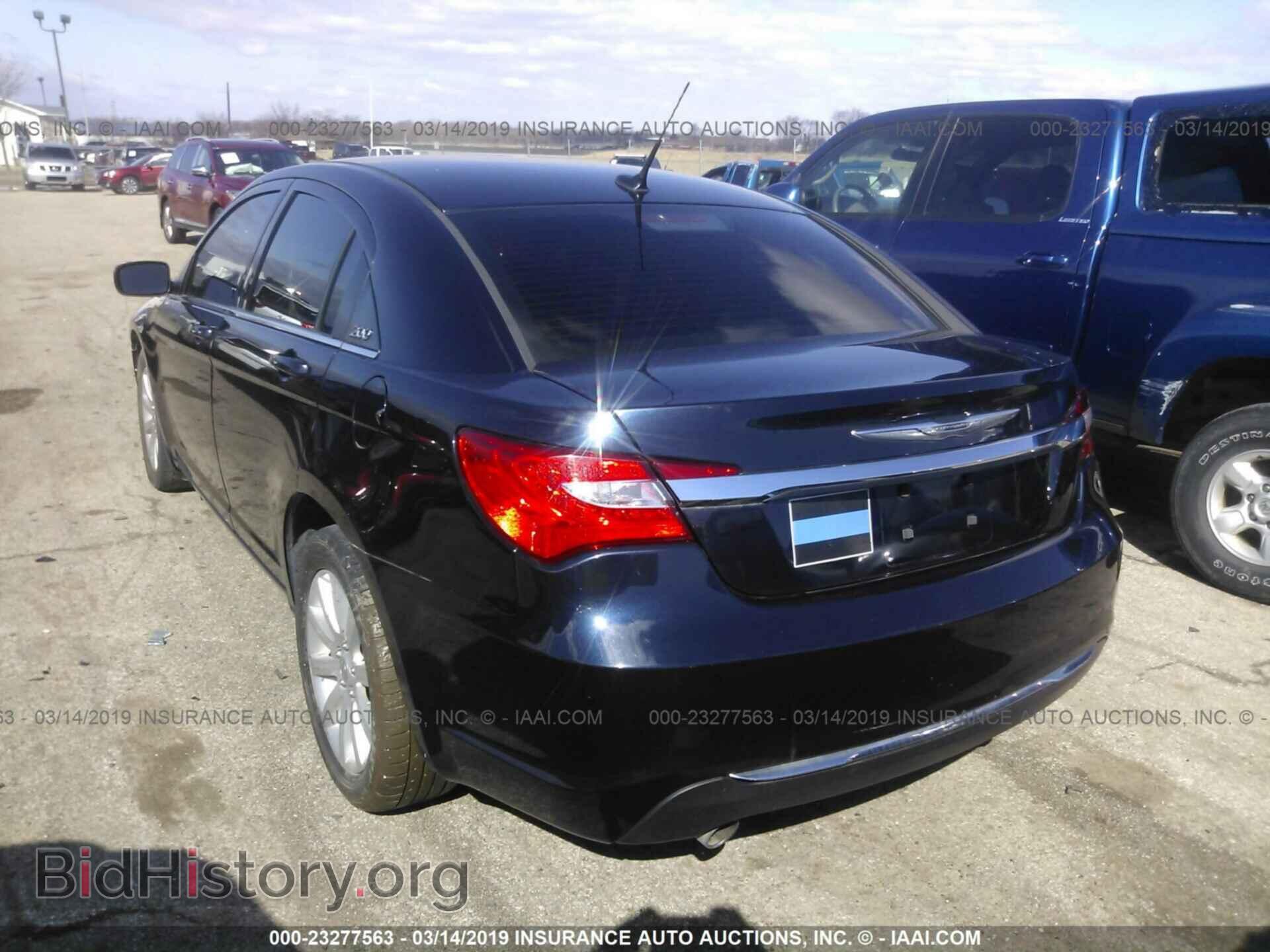 2011 CHRYSLER 200 - VIN: 1C3BC1FG2BN525758 - Фото 3