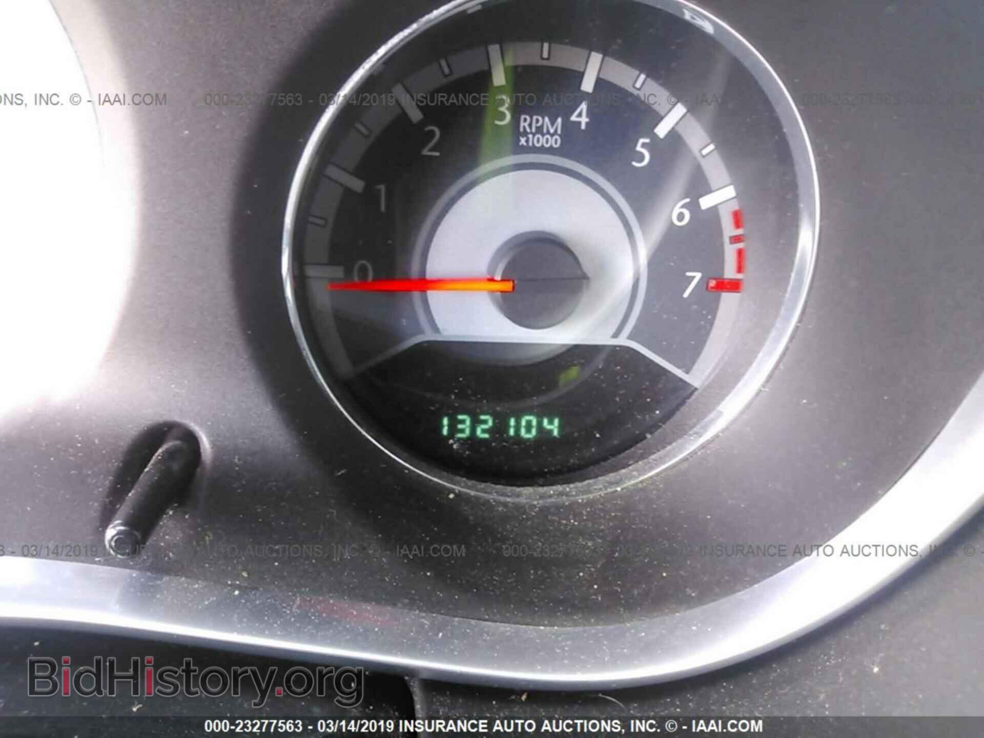 2011 CHRYSLER 200 - VIN: 1C3BC1FG2BN525758 - Фото 7