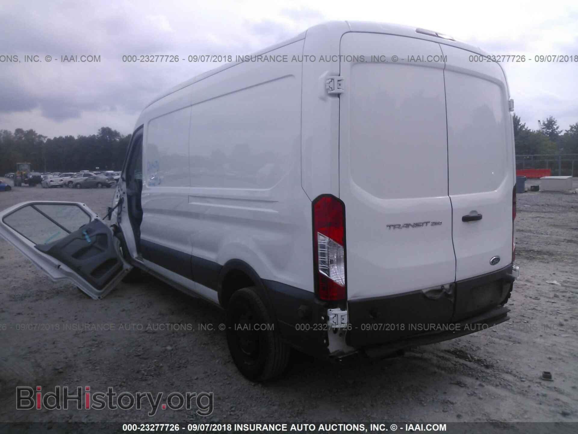 2015 Ford Transit - VIN: 1FTNR2CM7FKA40532 - Фото 3
