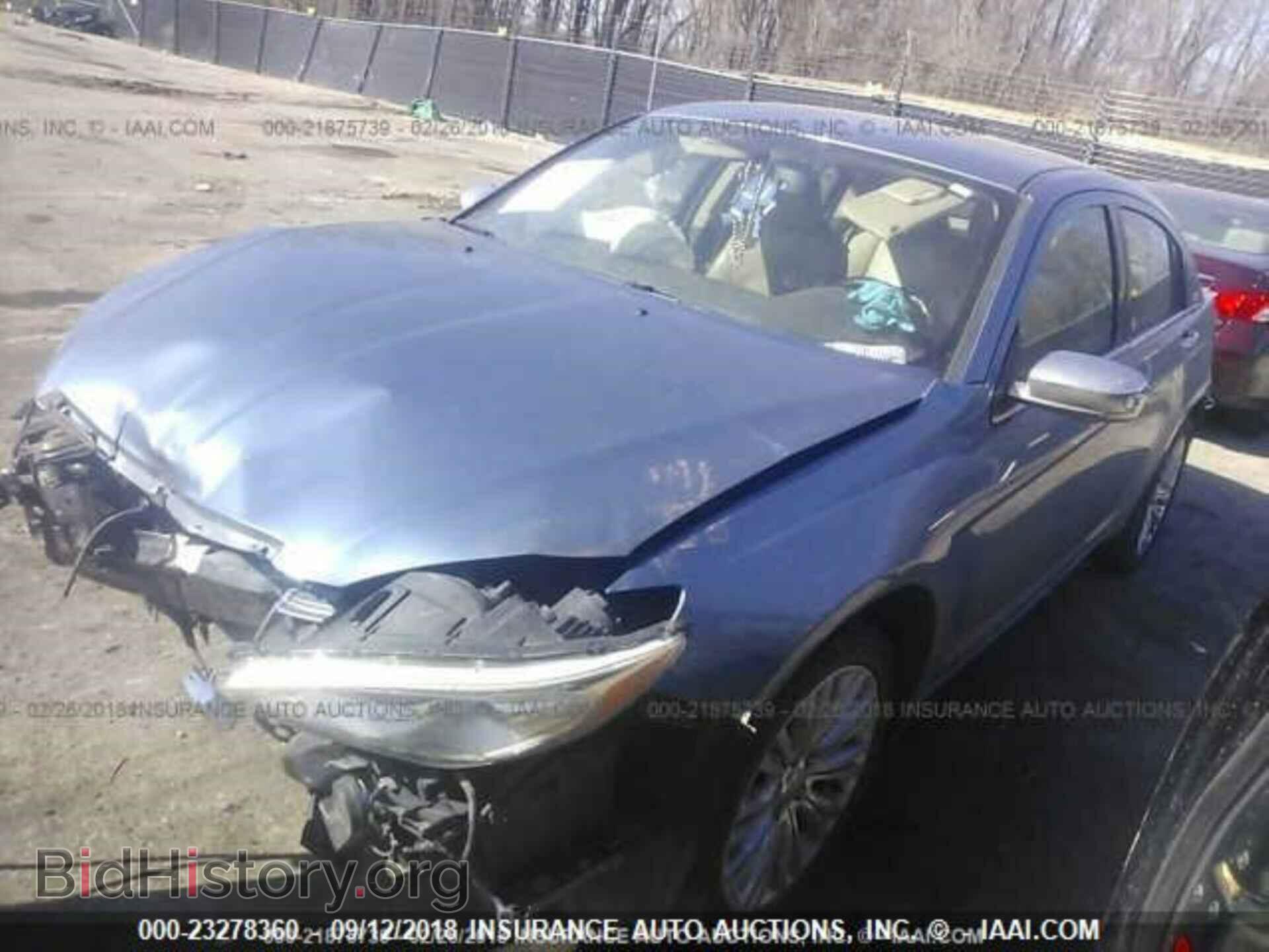 2011 CHRYSLER 200 - VIN: 1C3BC2FBXBN614357 - Фото 2