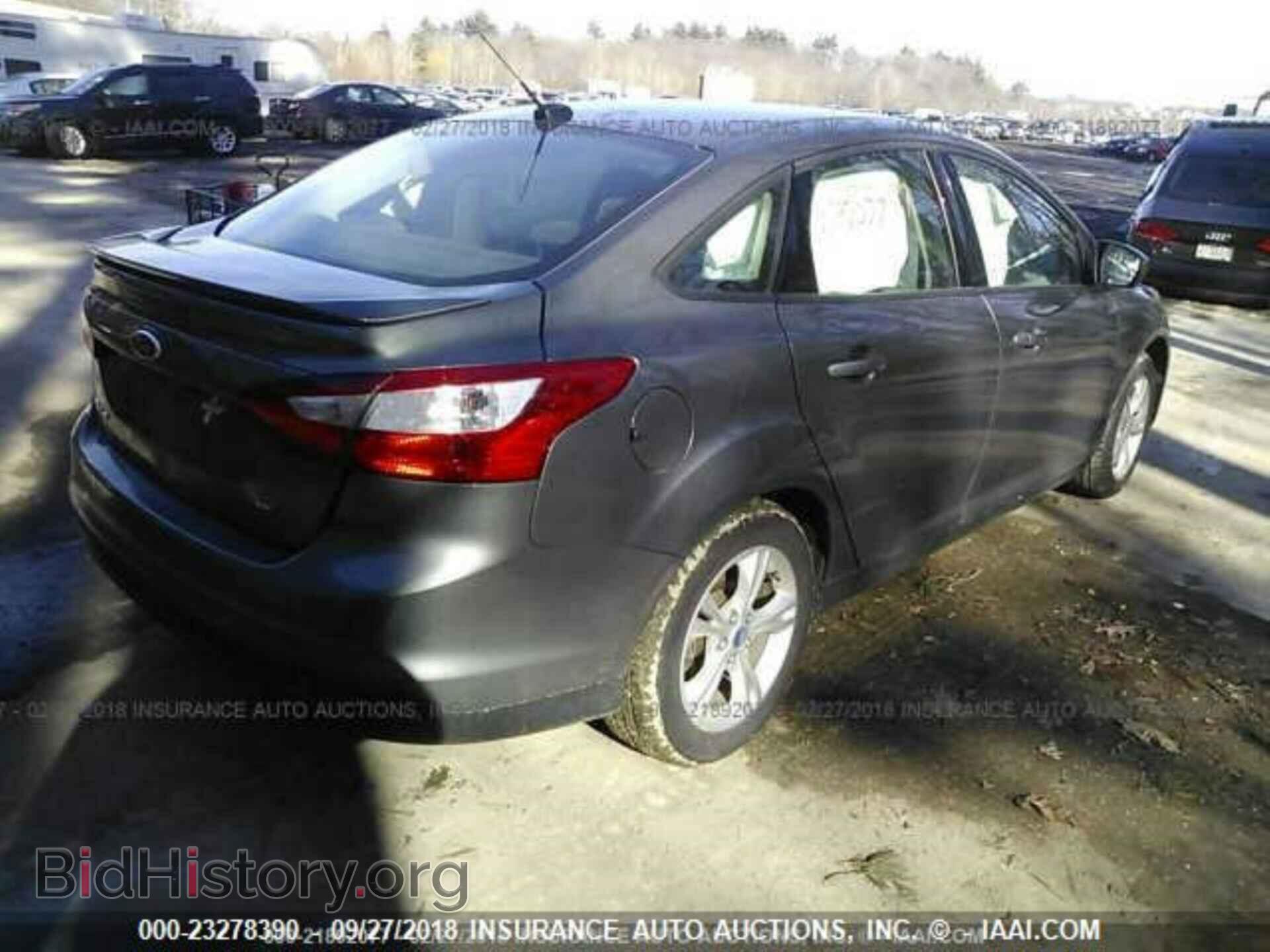 2012 Ford Focus - VIN: 1FAHP3F20CL407088 - Фото 4