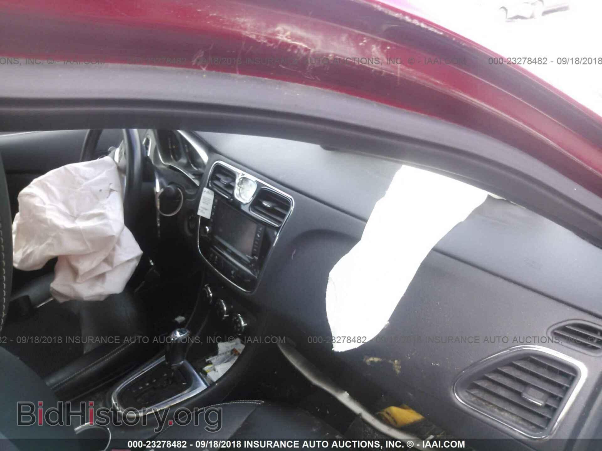 2012 CHRYSLER 200 - VIN: 1C3CCBHG9CN205765 - Фото 5