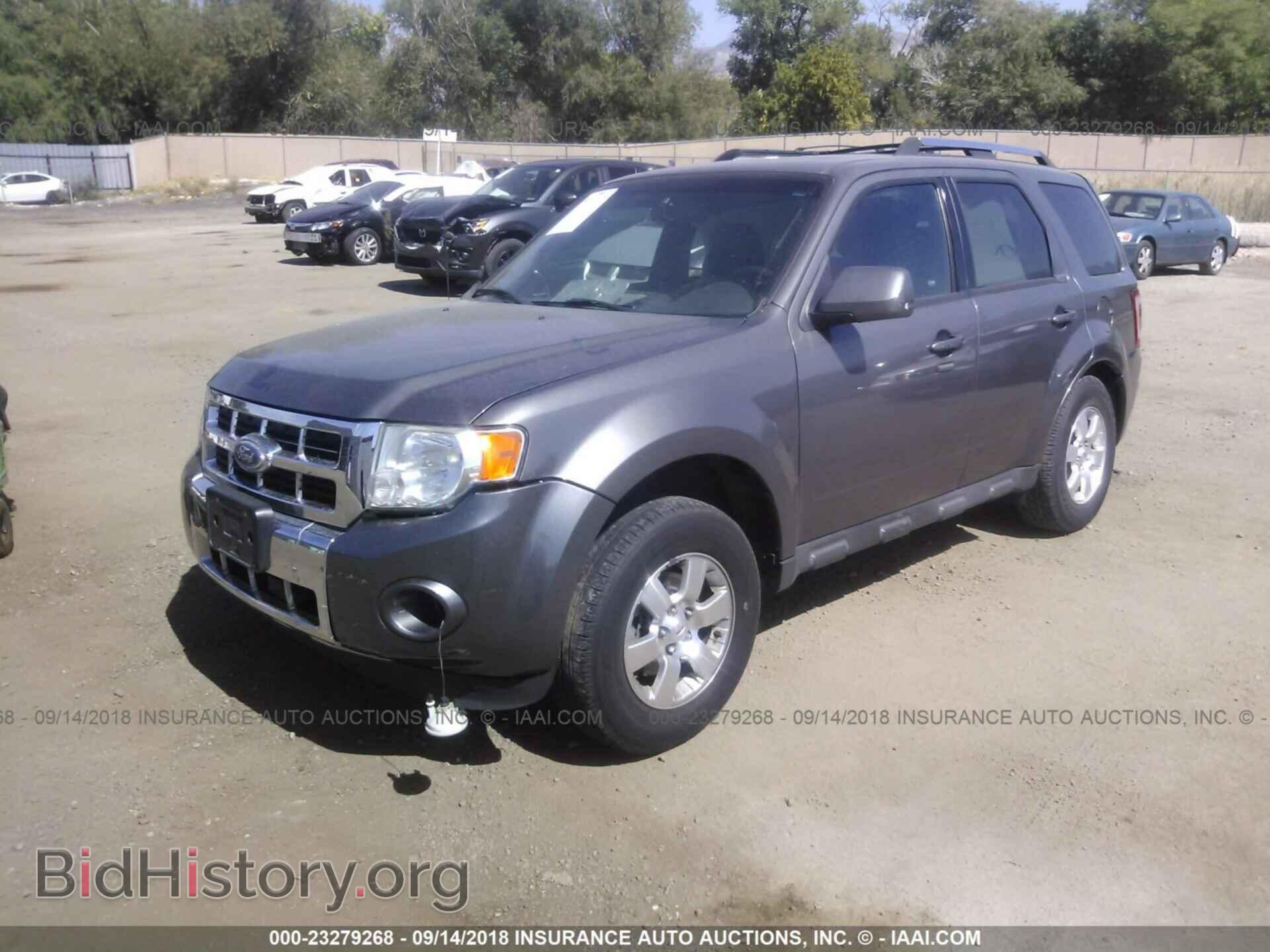 2011 Ford Escape - VIN: 1FMCU9EG7BKA98961 - Photo 2