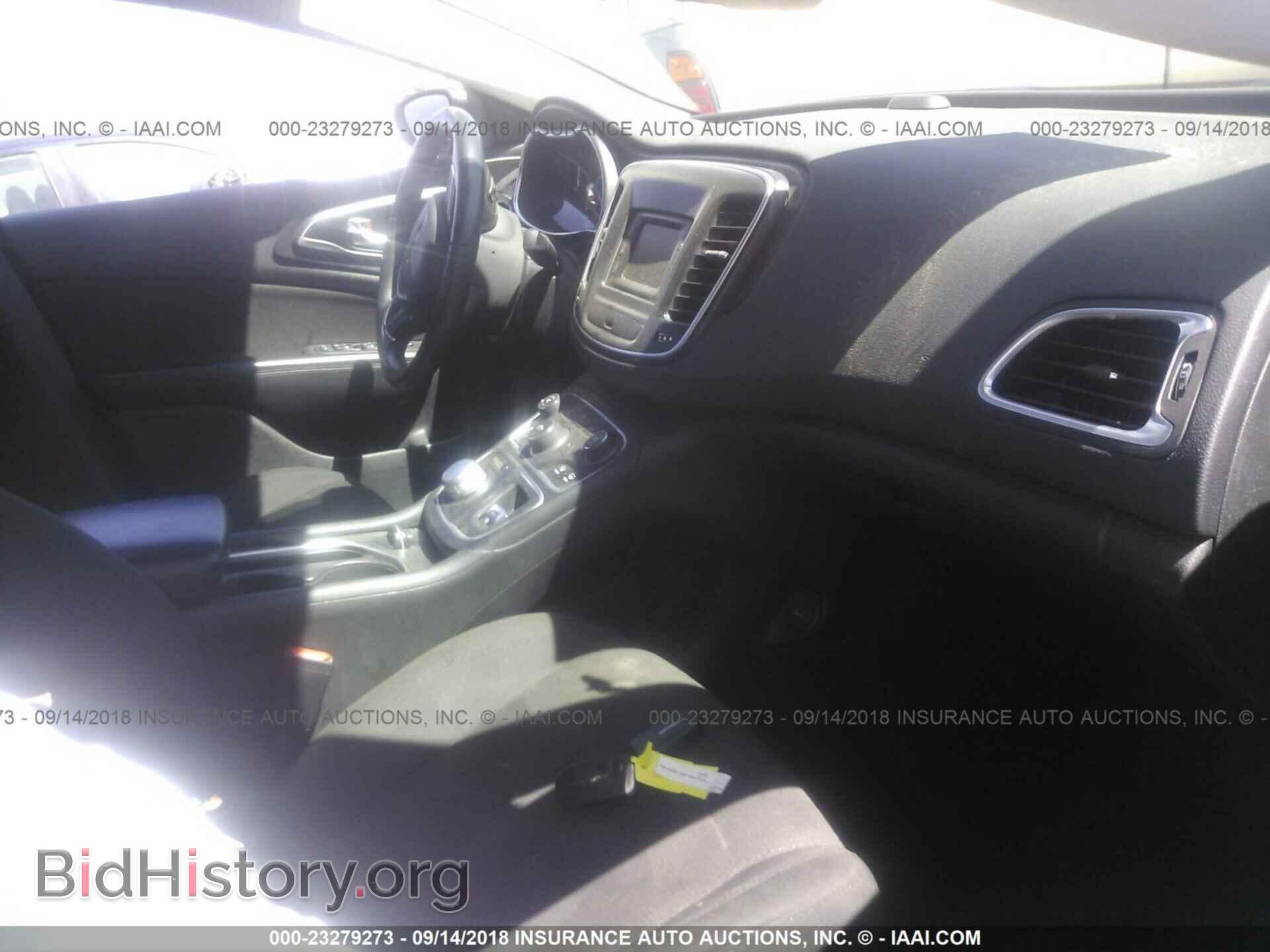 2015 Chrysler 200 - VIN: 1C3CCCAB5FN660850 - Фото 5