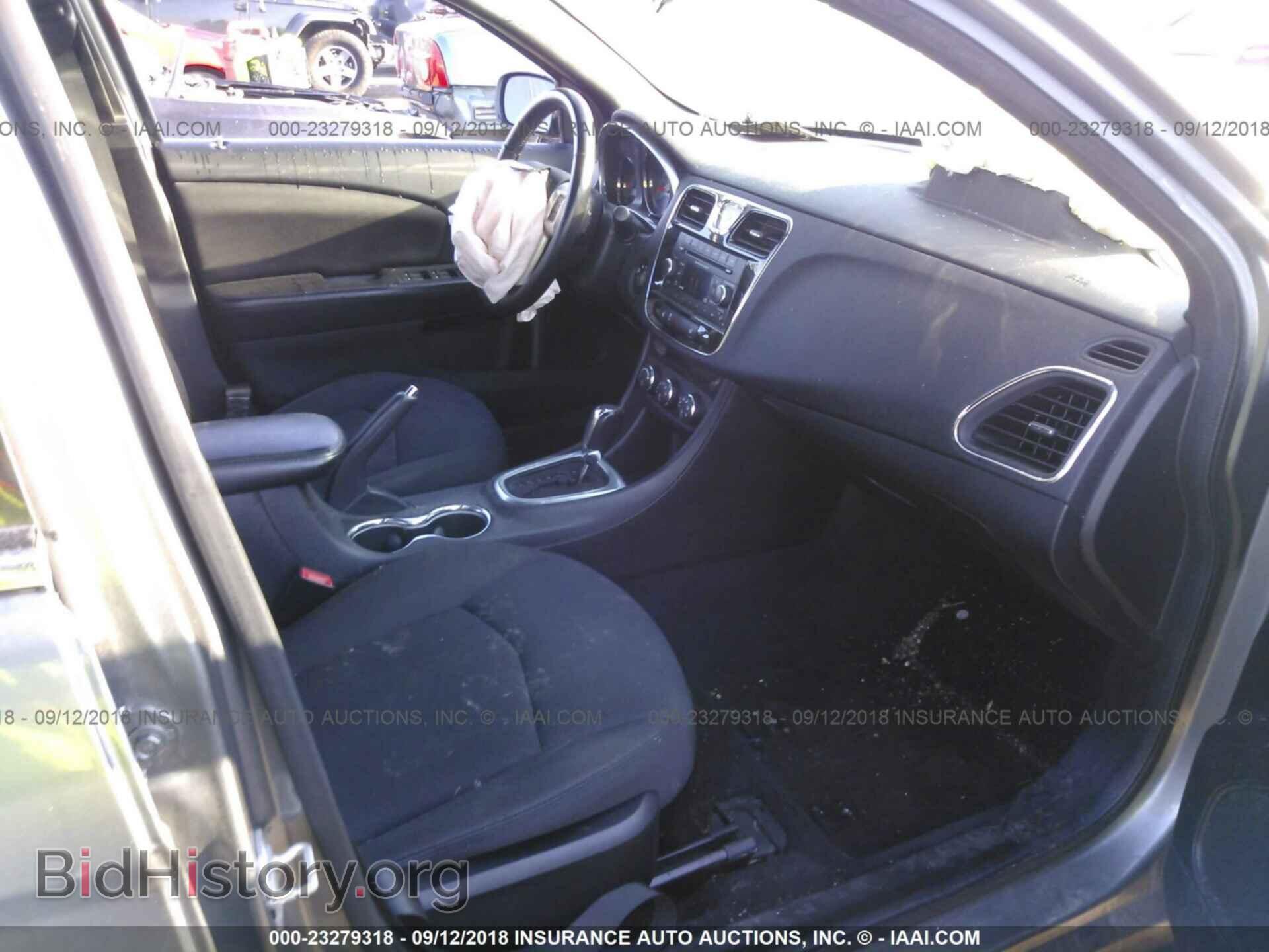 2013 Chrysler 200 - VIN: 1C3CCBBB0DN758500 - Photo 5