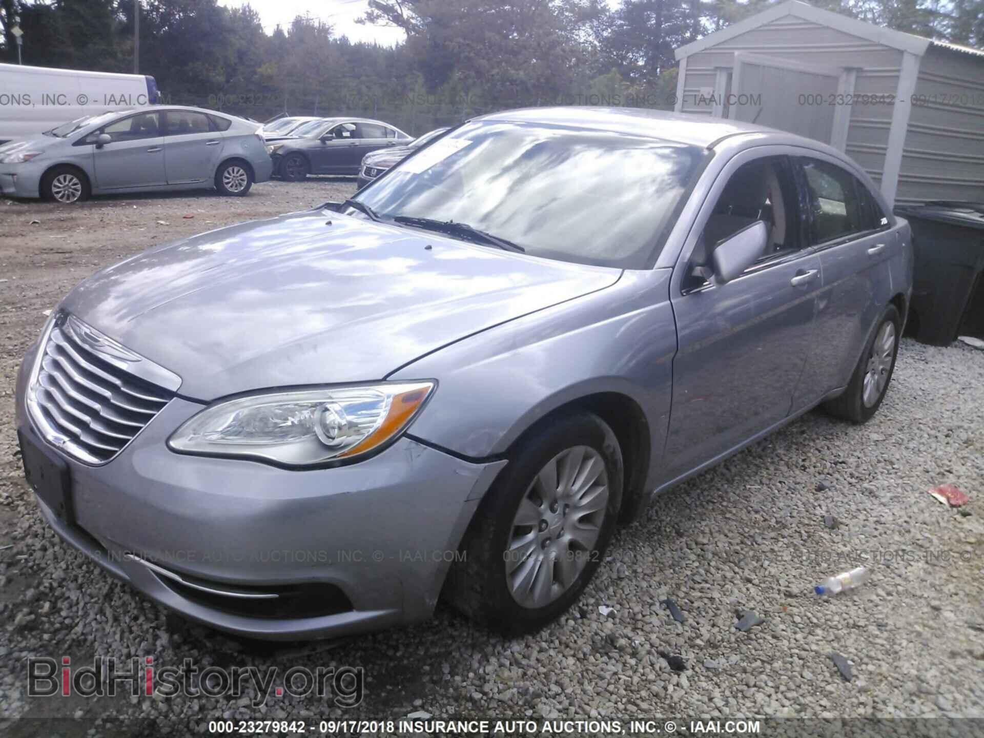 2013 CHRYSLER 200 - VIN: 1C3CCBAB7DN723616 - Photo 2