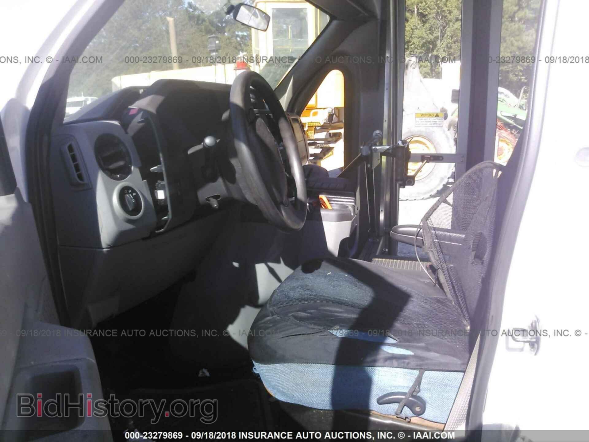 2014 Ford Econoline - VIN: 1FDEE3FSXEDA23752 - Photo 5