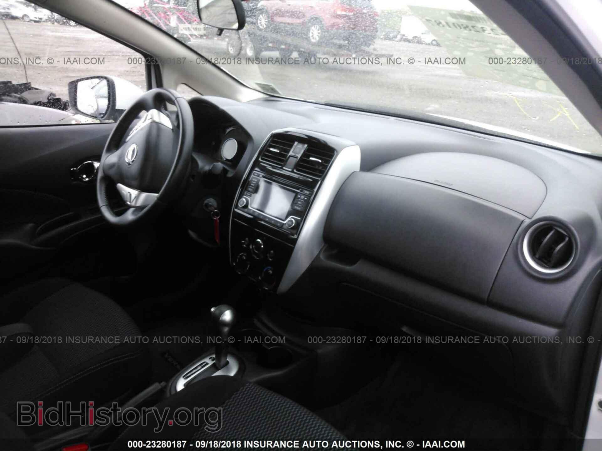 2016 Nissan Versa note - VIN: 3N1CE2CP5GL369438 - Фото 5