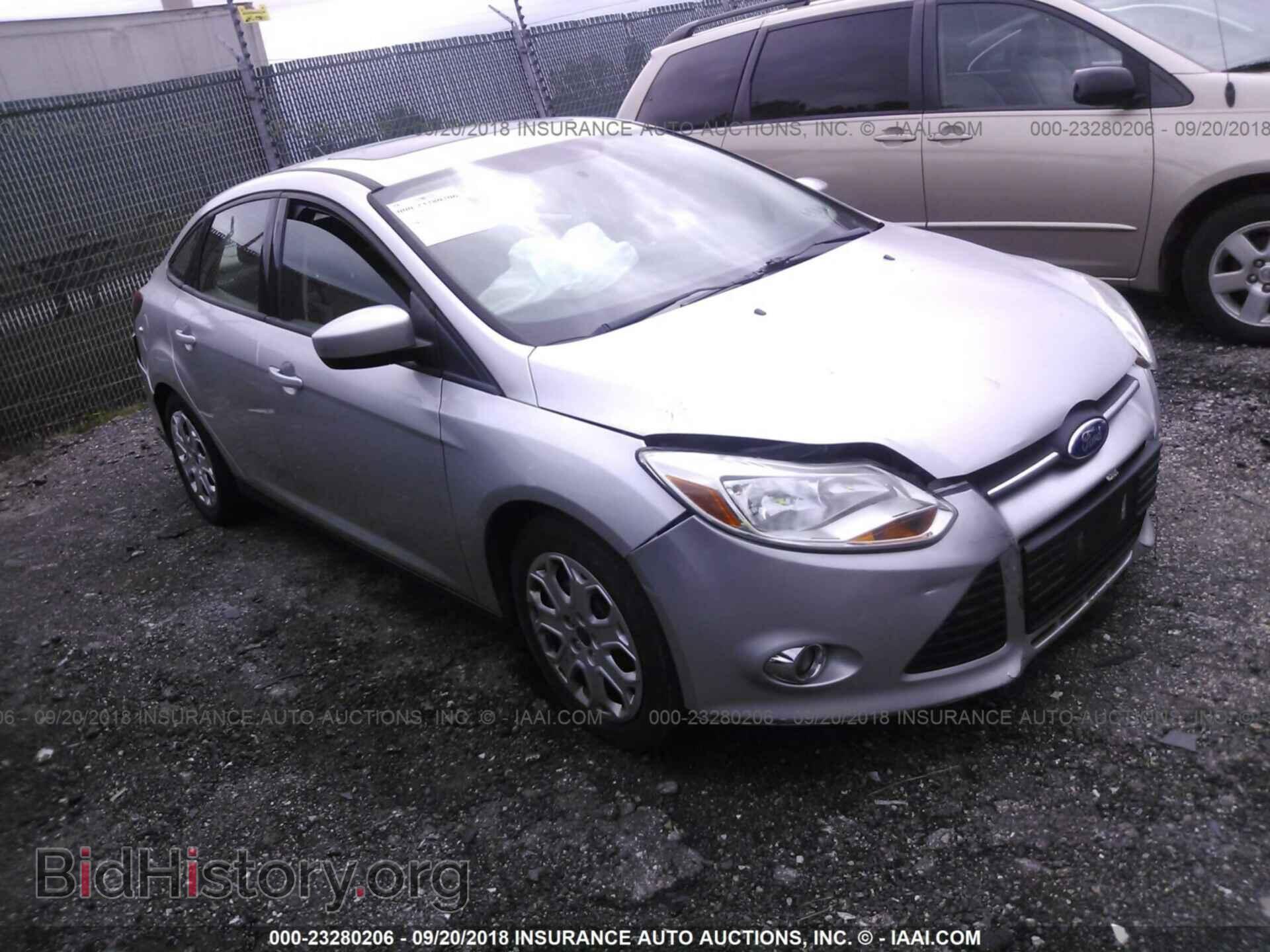 Photo 1FAHP3F25CL171781 - Ford Focus 2012