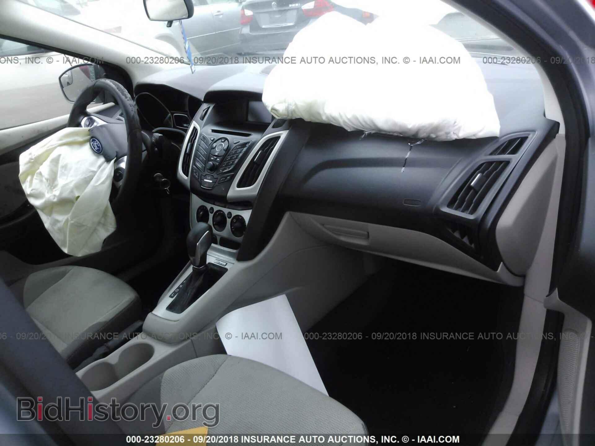 2012 Ford Focus - VIN: 1FAHP3F25CL171781 - Photo 5