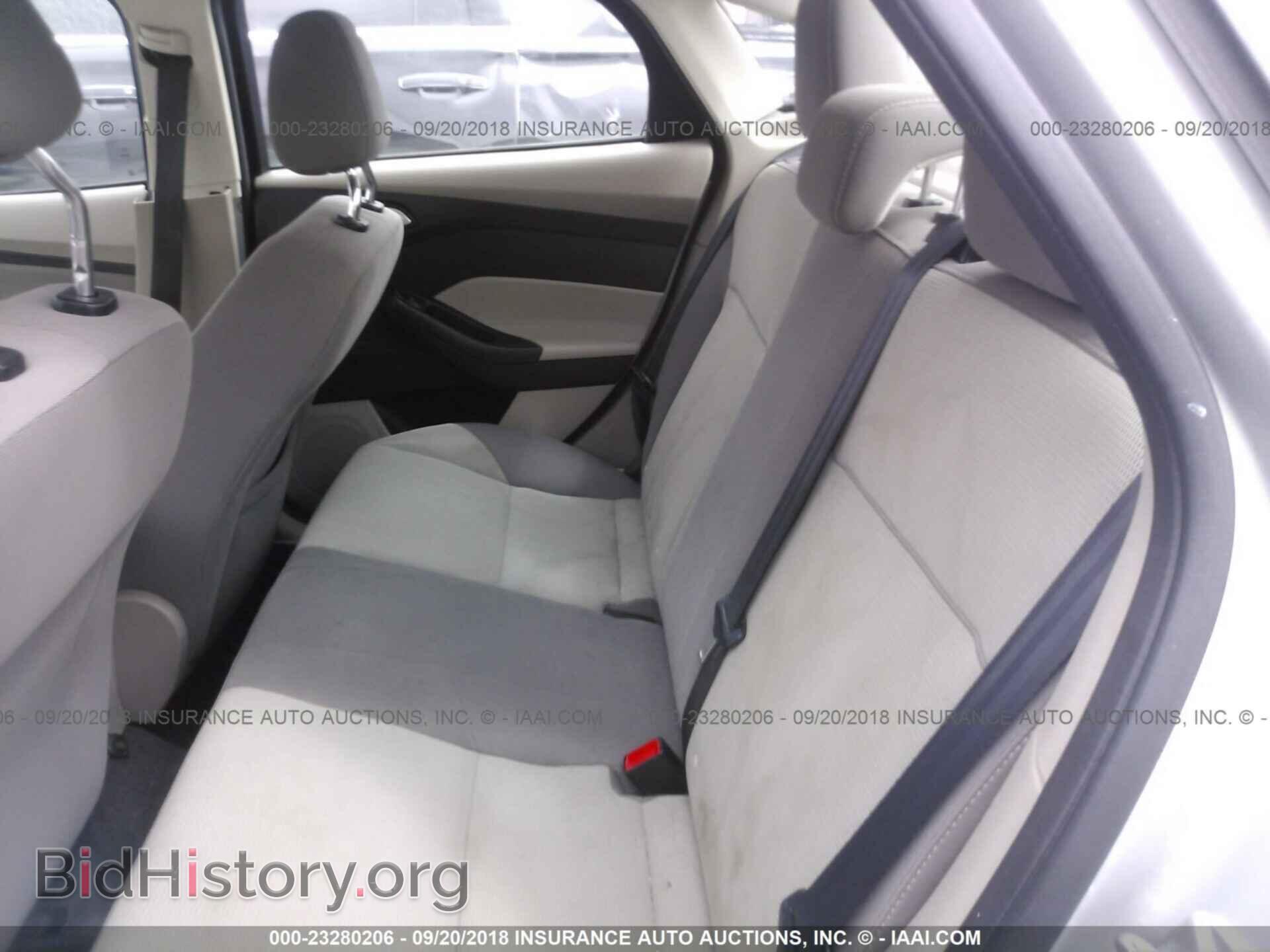 2012 Ford Focus - VIN: 1FAHP3F25CL171781 - Photo 8