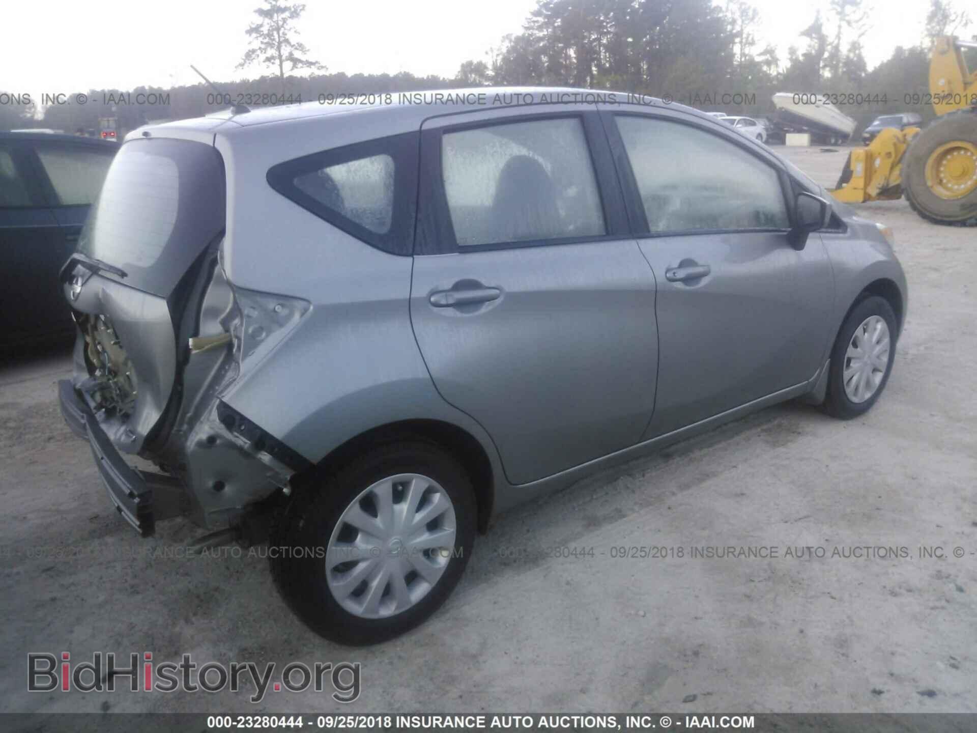 2015 Nissan Versa note - VIN: 3N1CE2CP1FL444487 - Photo 4