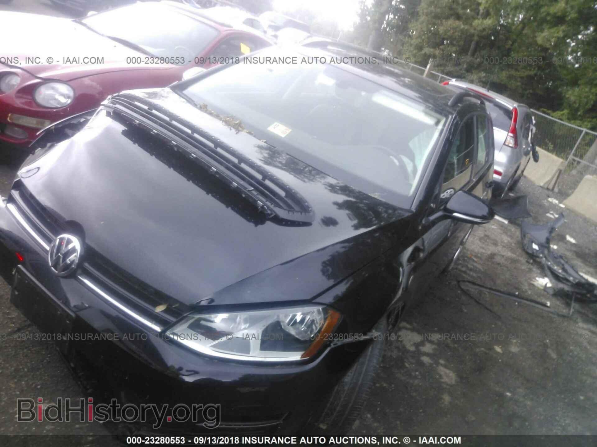 2017 Volkswagen Golf - VIN: 3VWC17AU0HM501643 - Фото 2