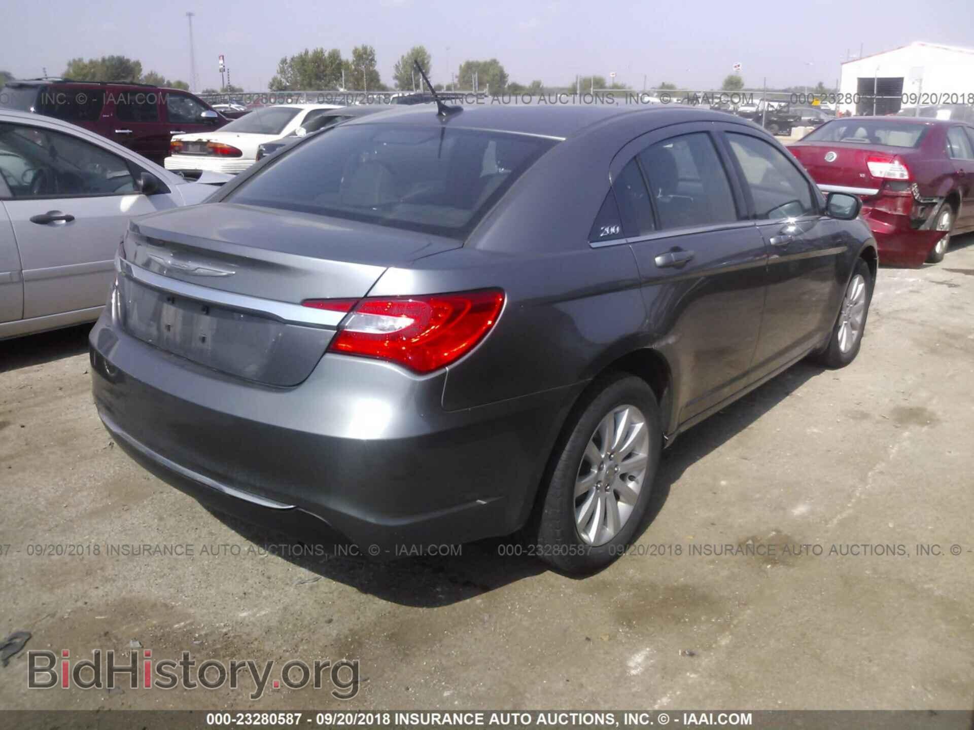 2012 Chrysler 200 - VIN: 1C3CCBBB1CN131240 - Фото 4
