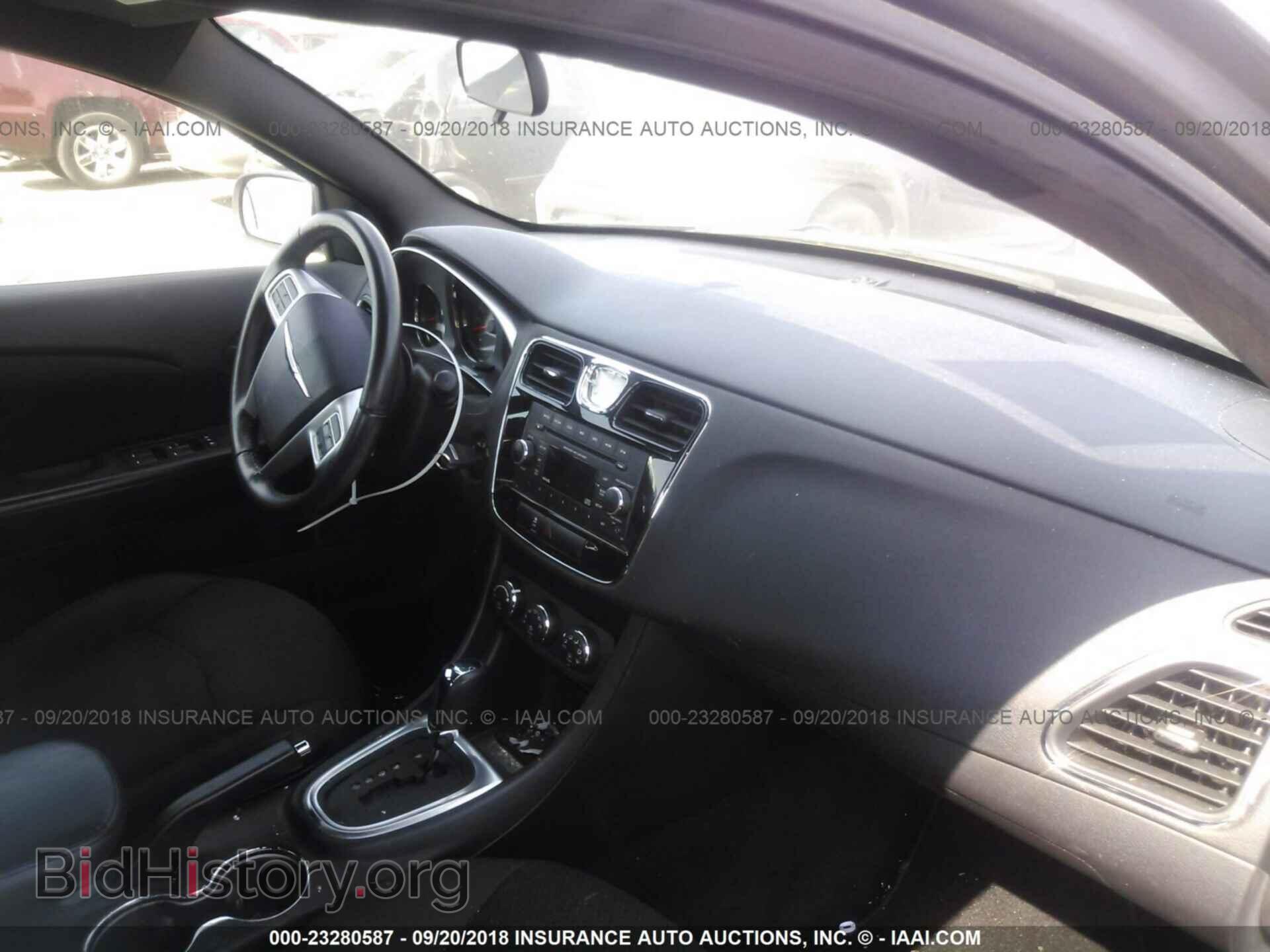 2012 Chrysler 200 - VIN: 1C3CCBBB1CN131240 - Фото 5