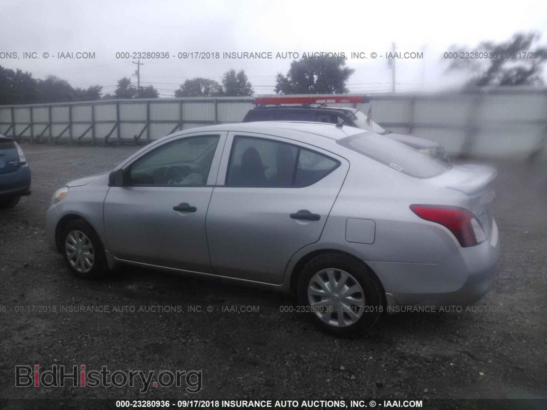 2014 Nissan Versa - VIN: 3N1CN7AP1EL856875 - Photo 3