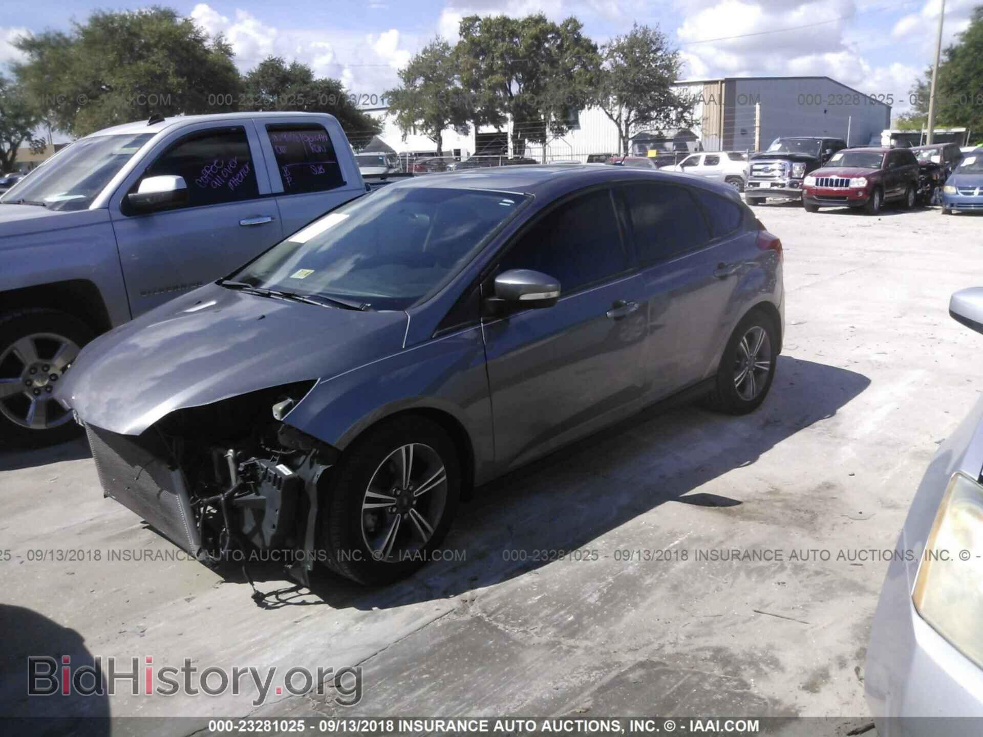 2014 Ford Focus - VIN: 1FADP3K28EL345690 - Фото 2