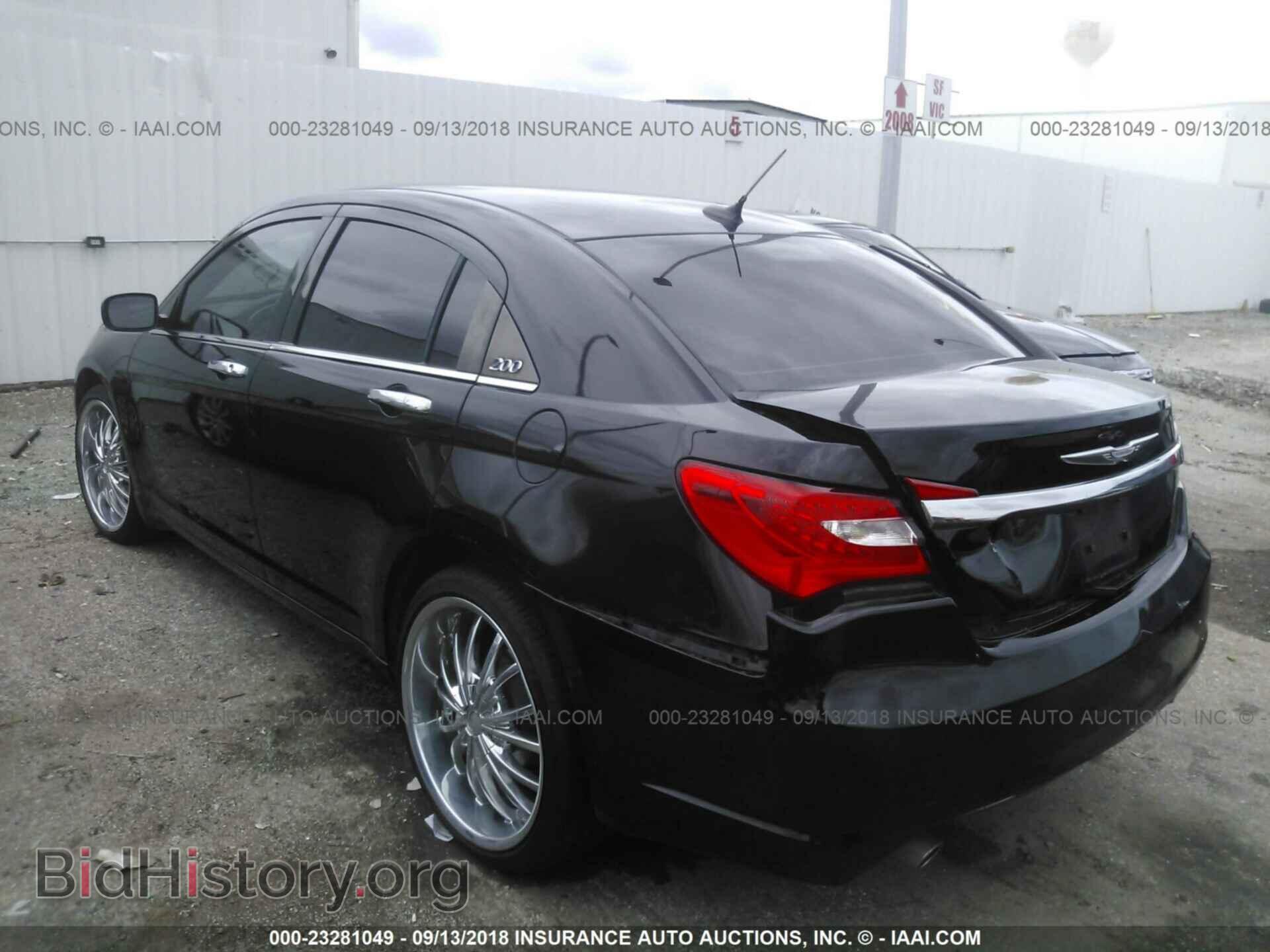 2011 Chrysler 200 - VIN: 1C3BC2FG2BN575467 - Фото 3