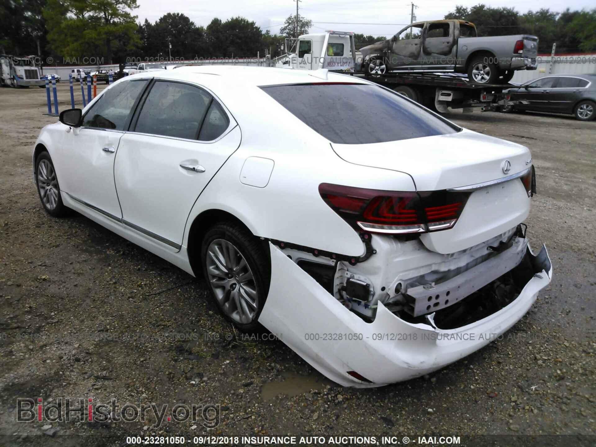 2014 Lexus Ls - VIN: JTHGL5EF4E5052739 - Photo 3