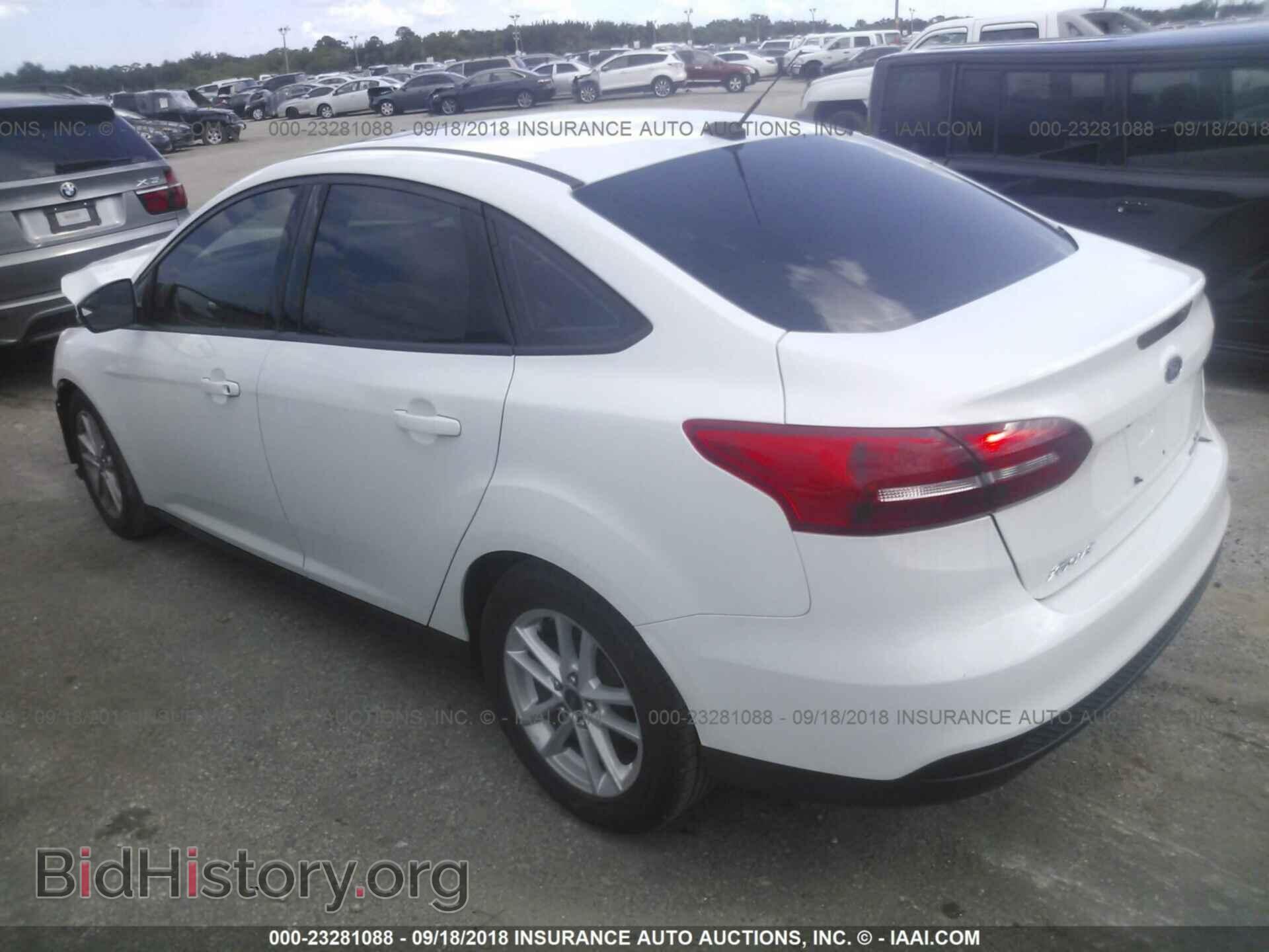 2015 Ford Focus - VIN: 1FADP3F24FL317414 - Фото 3