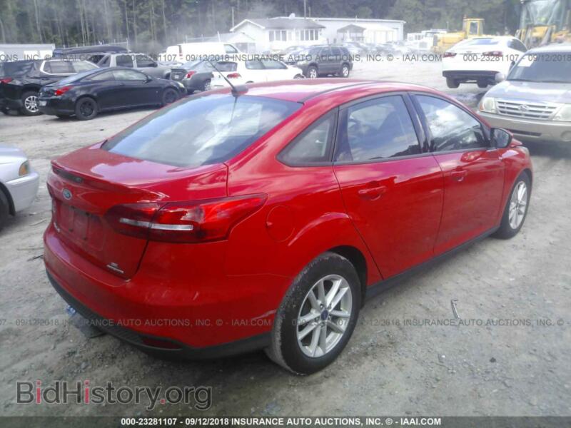 2016 Ford FOCUS (VIN 1FADP3F26GL377292) — фото 4 из 10