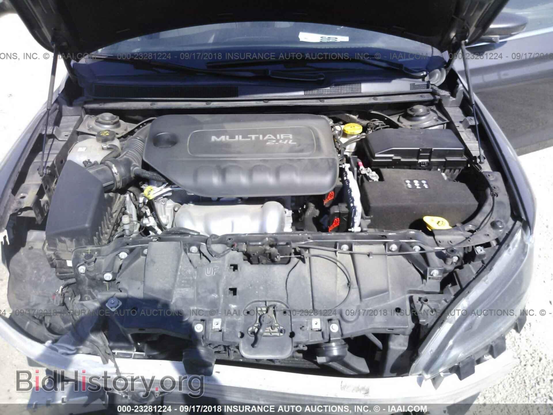 2015 Chrysler 200 - VIN: 1C3CCCCB7FN601750 - Фото 10