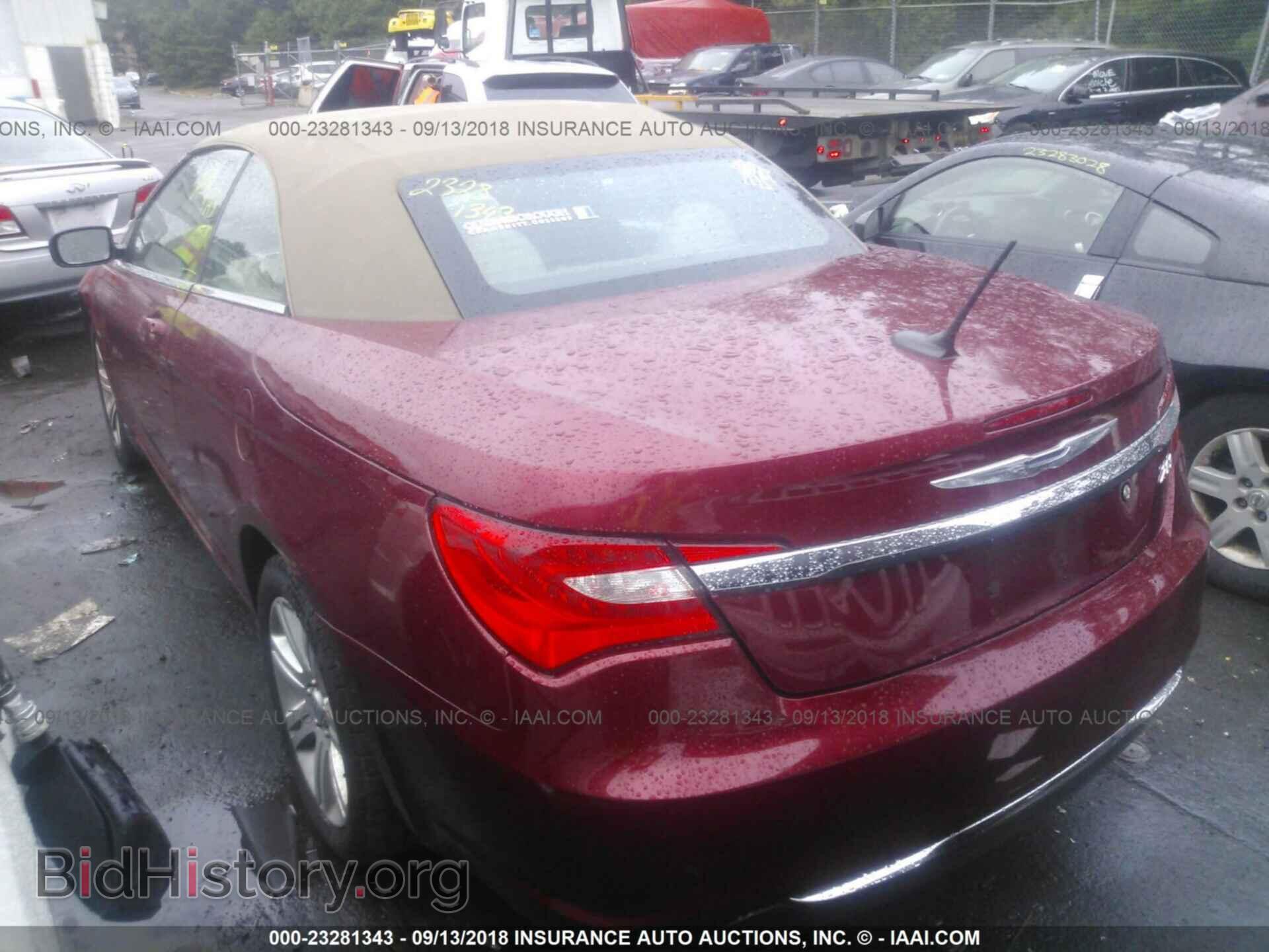 2011 Chrysler 200 - VIN: 1C3BC2EG0BN576795 - Фото 3