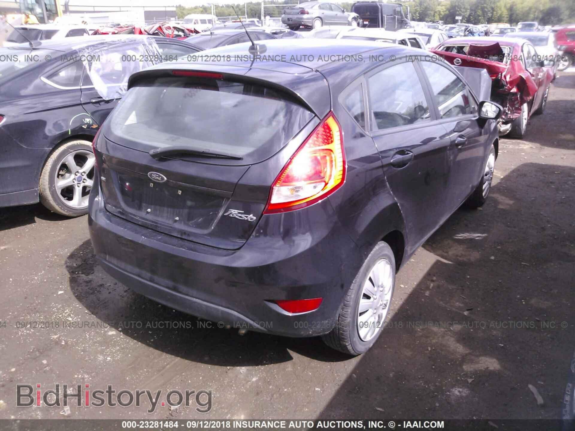 2011 Ford Fiesta - VIN: 3FADP4EJ7BM113925 - Фото 4