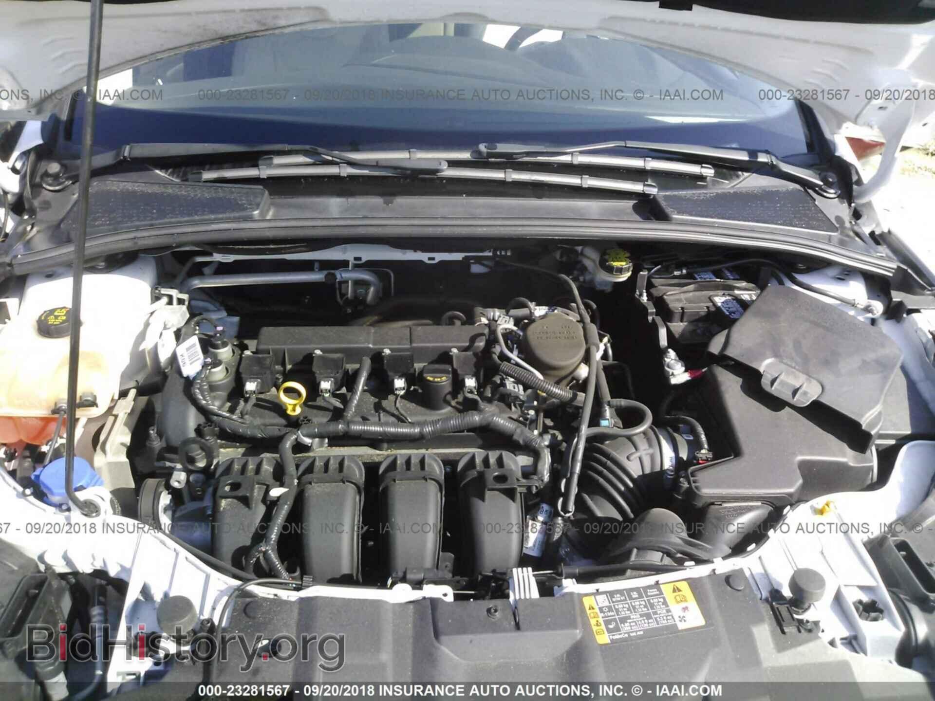 2016 Ford Focus - VIN: 1FADP3J23GL274192 - Photo 10