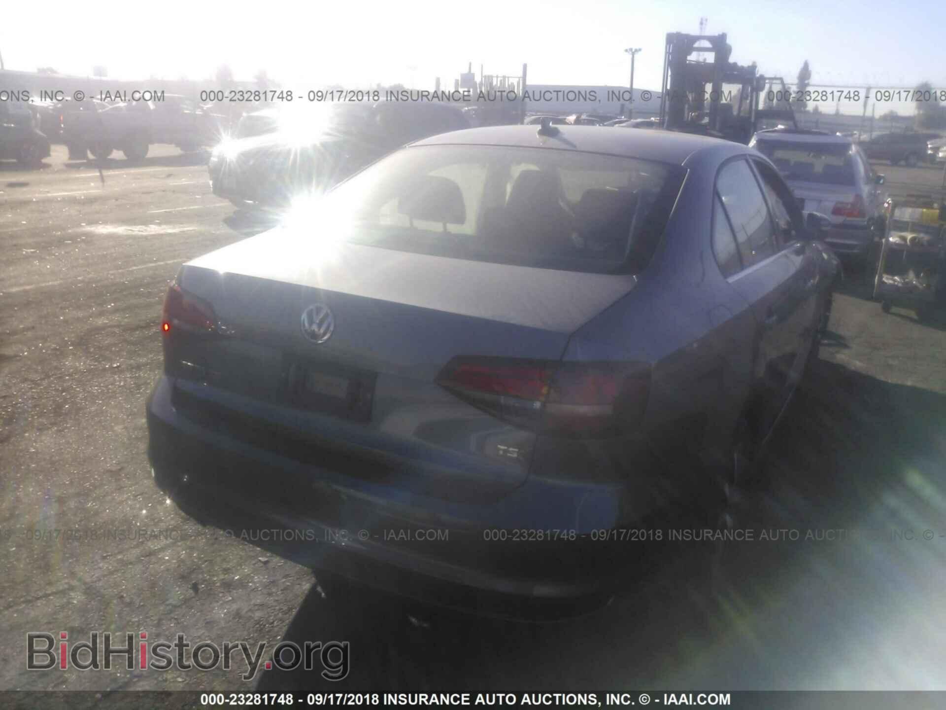 2017 VOLKSWAGEN JETTA - VIN: 3VWDB7AJ1HM281176 - Фото 4