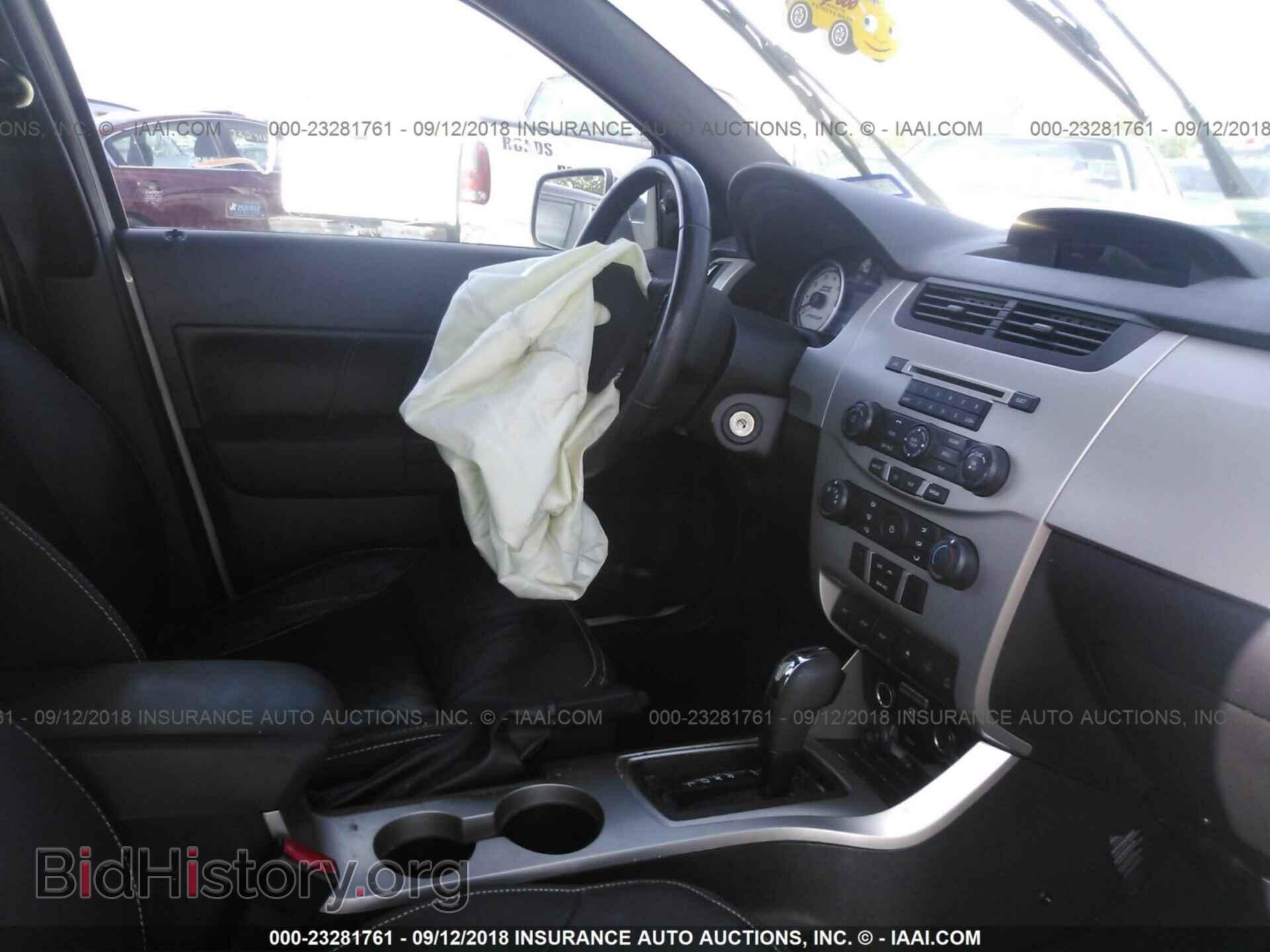 2011 Ford Focus - VIN: 1FAHP3HN2BW205020 - Фото 5