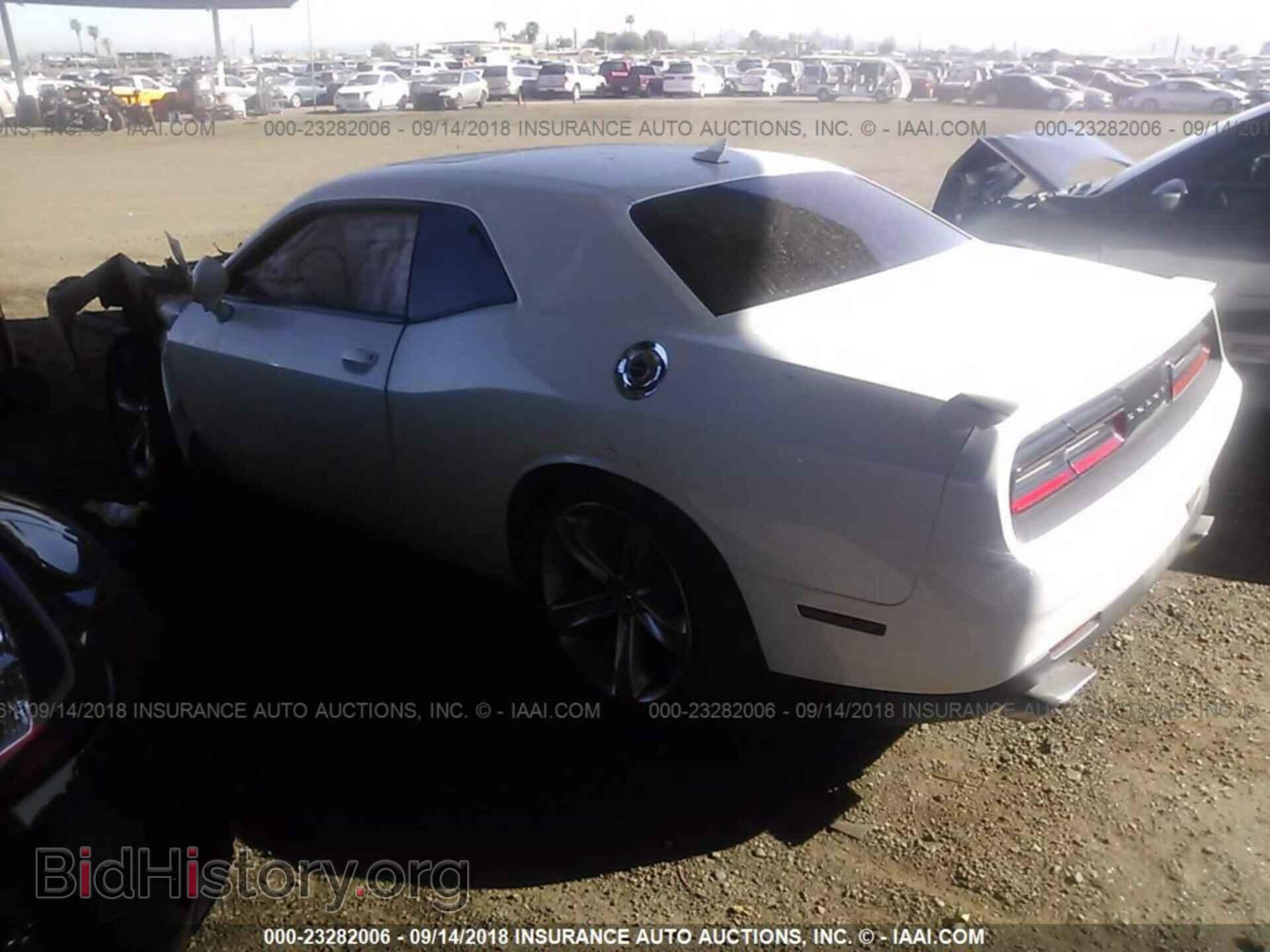 2015 Dodge Challenger - VIN: 2C3CDZAT4FH758608 - Photo 3
