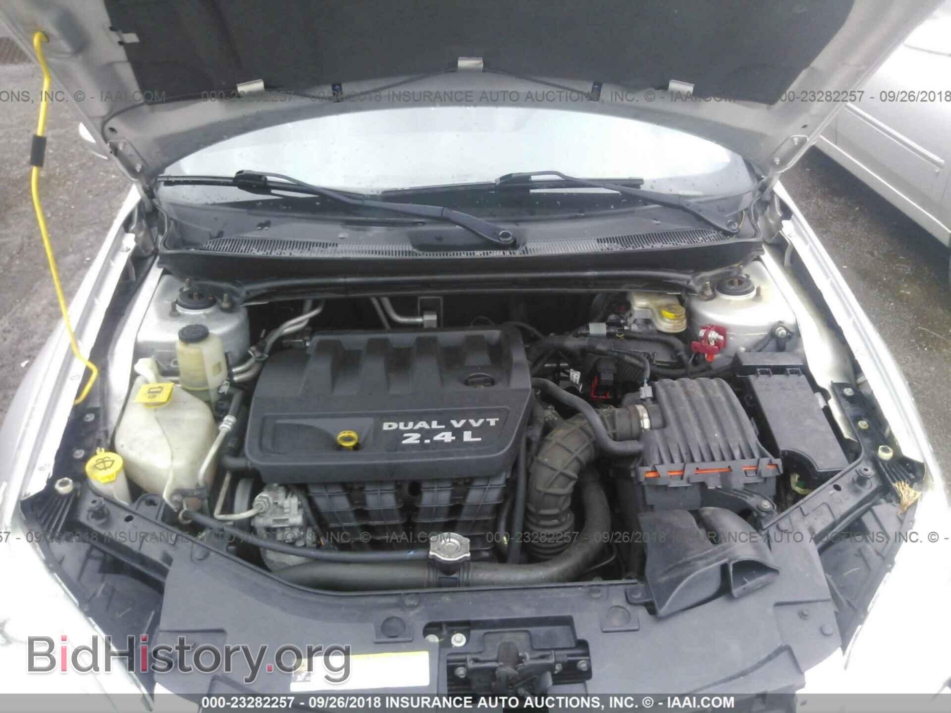2011 Chrysler 200 - VIN: 1C3BC4FB9BN590063 - Photo 10