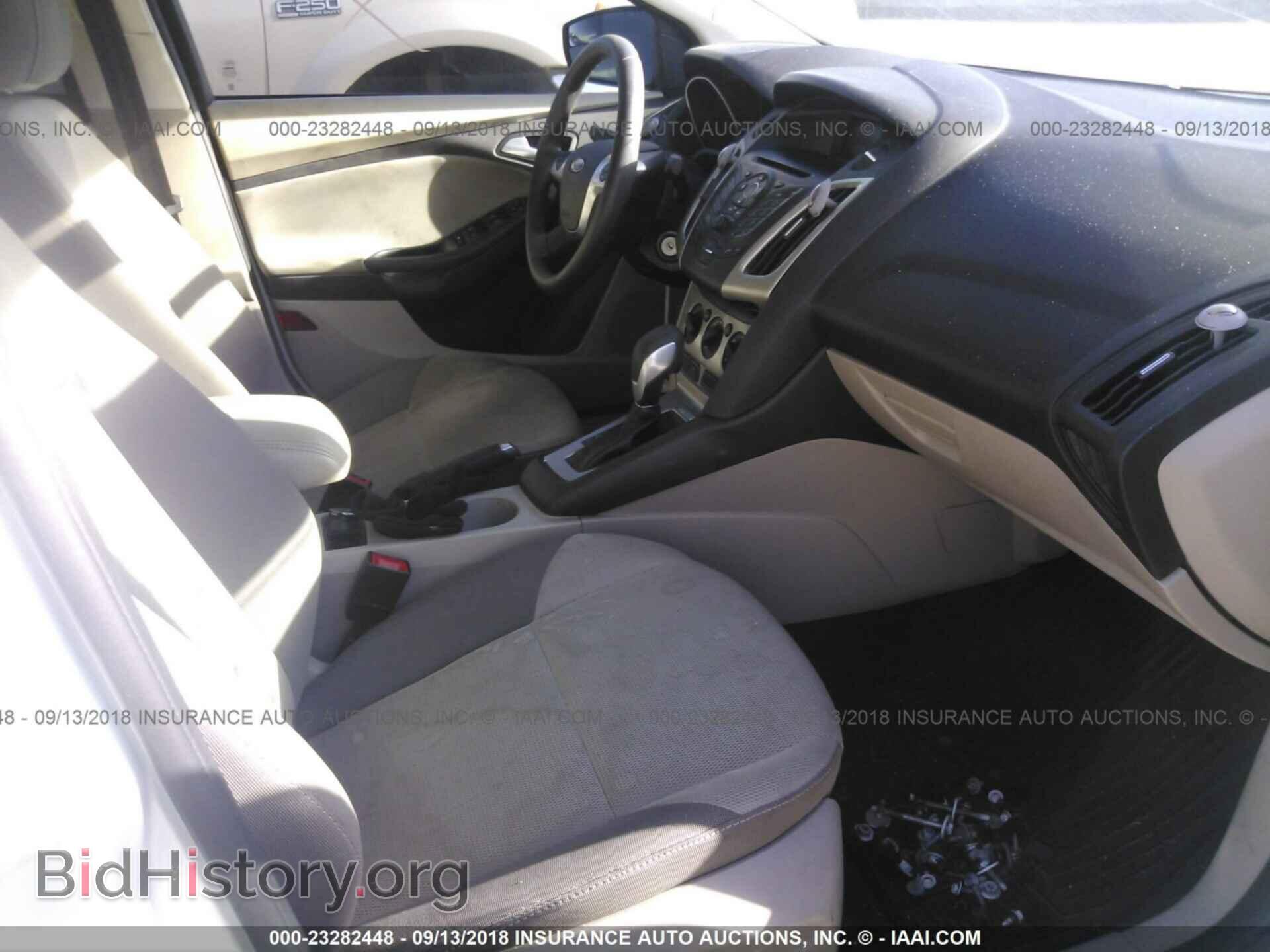 2014 Ford Focus - VIN: 1FADP3F2XEL460852 - Фото 5