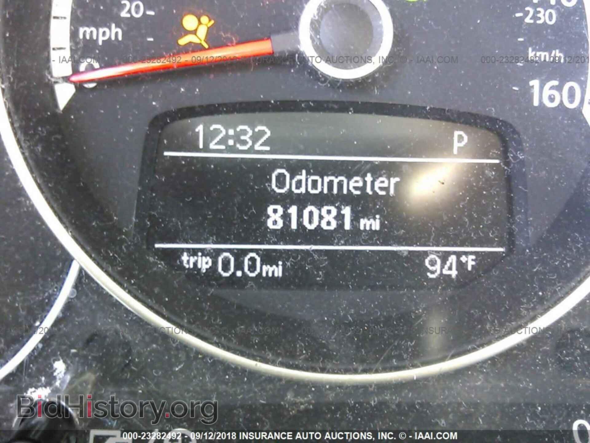 2014 Volkswagen Beetle - VIN: 3VWJ07AT1EM633761 - Фото 7