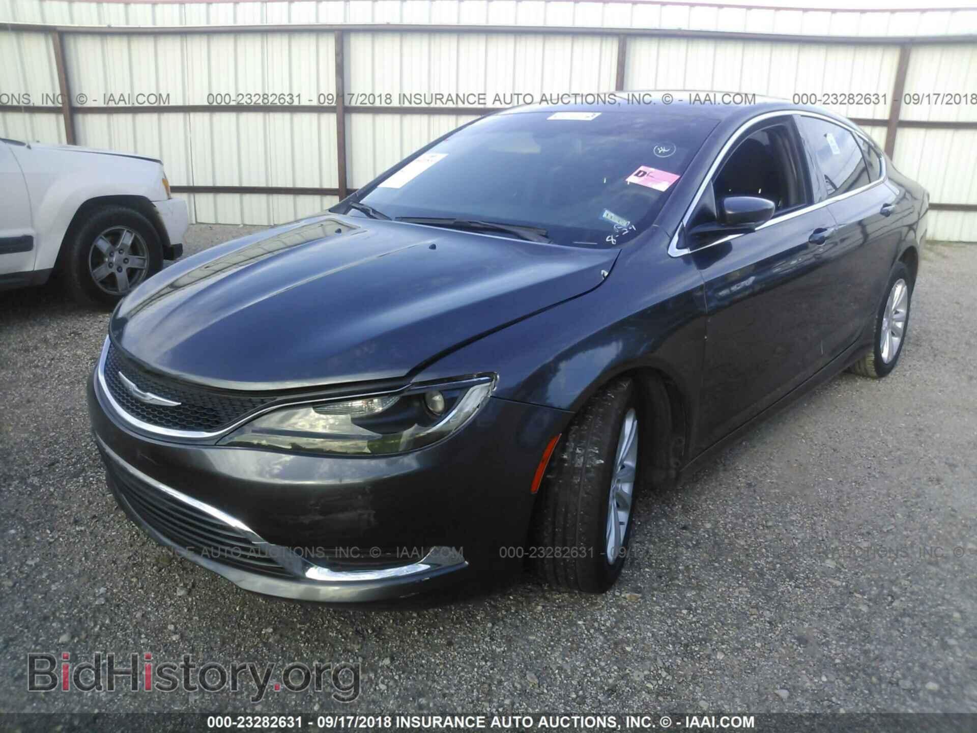 2015 Chrysler 200 - VIN: 1C3CCCABXFN652341 - Photo 2