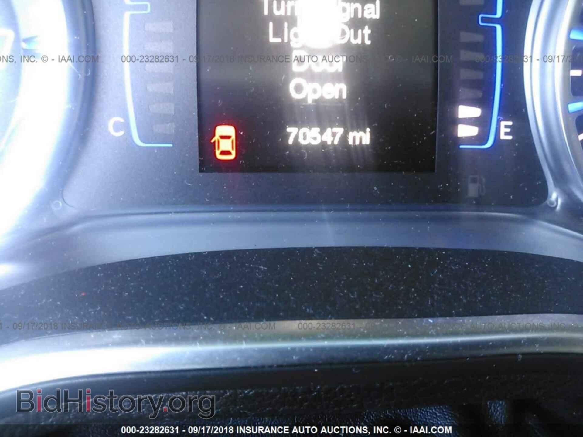 2015 Chrysler 200 - VIN: 1C3CCCABXFN652341 - Photo 7