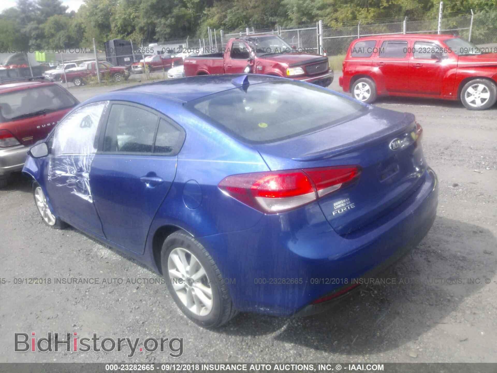 2017 Kia Forte - VIN: 3KPFL4A7XHE131198 - Фото 3