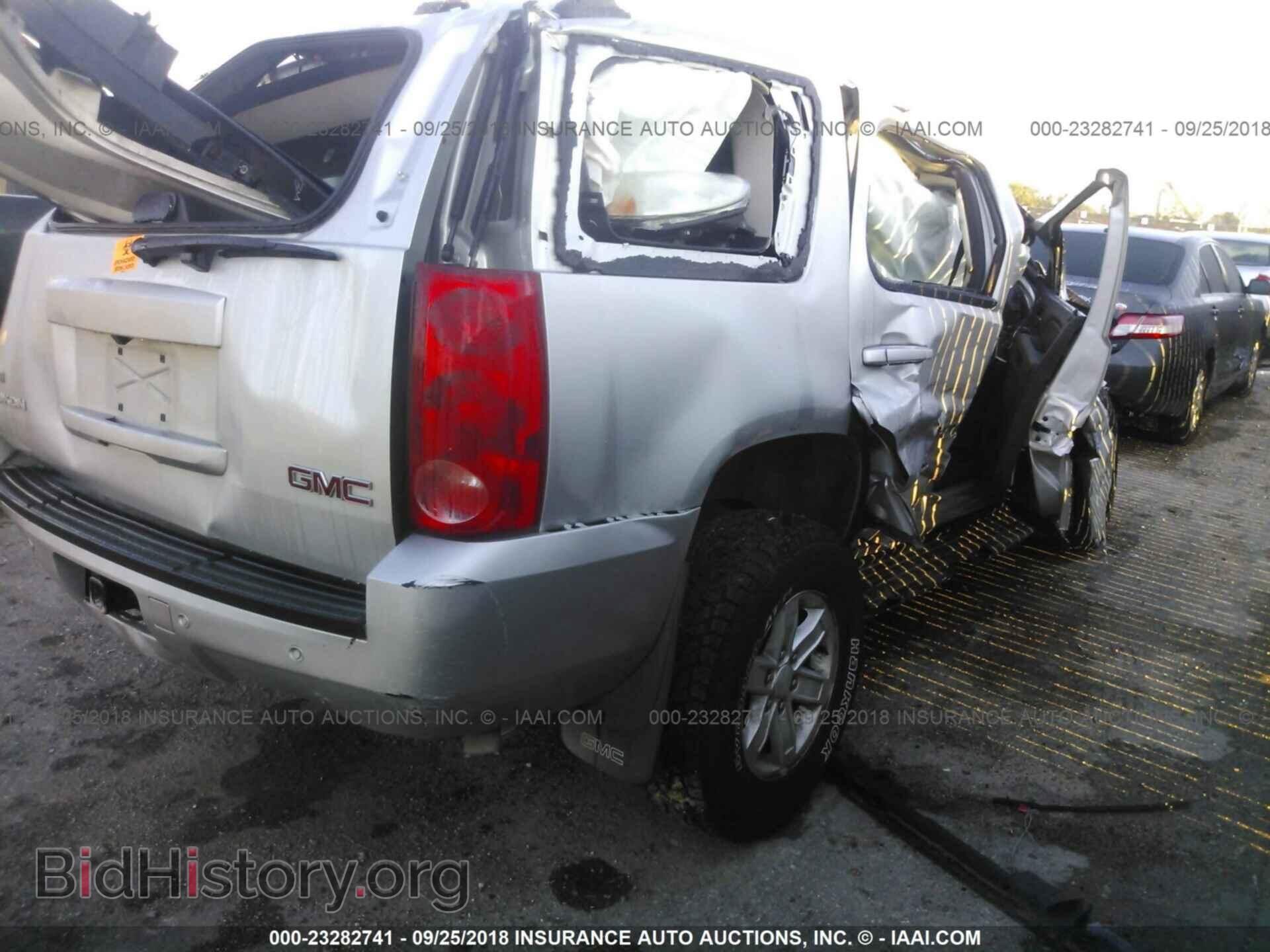 2011 Gmc Yukon - VIN: 1GKS2AE03BR316660 - Фото 4