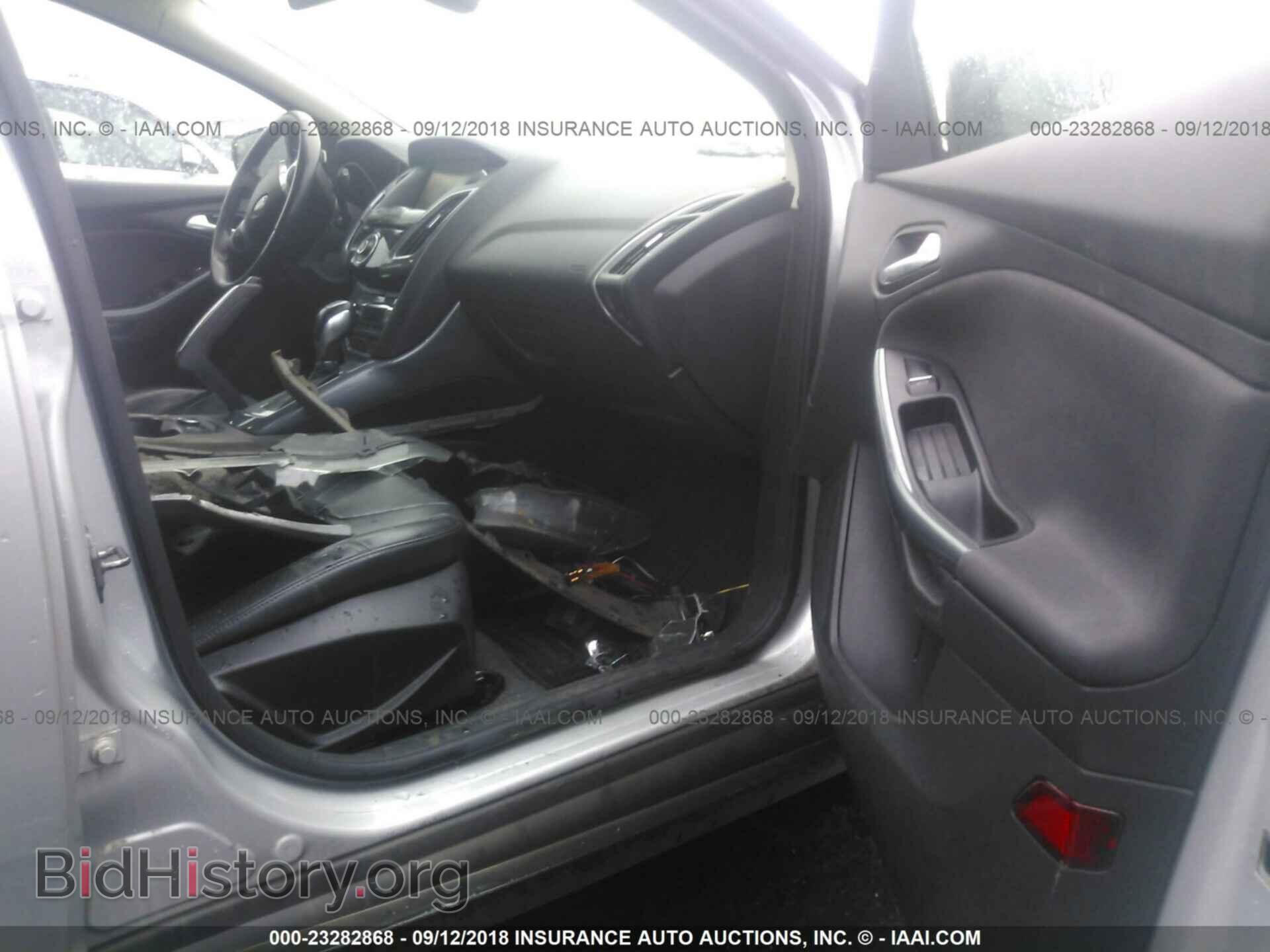 2012 Ford Focus - VIN: 1FAHP3N2XCL111318 - Фото 5