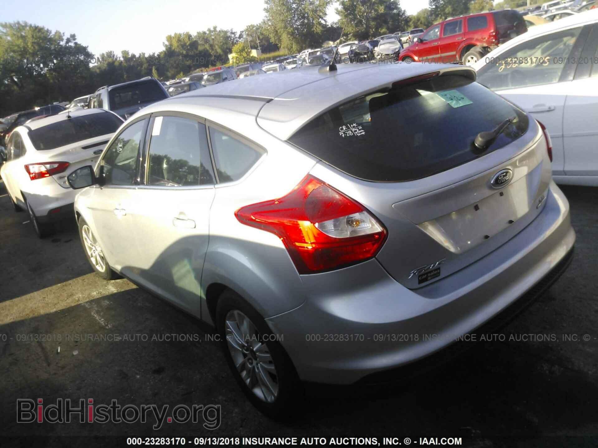 2012 Ford Focus - VIN: 1FAHP3M27CL374125 - Photo 3