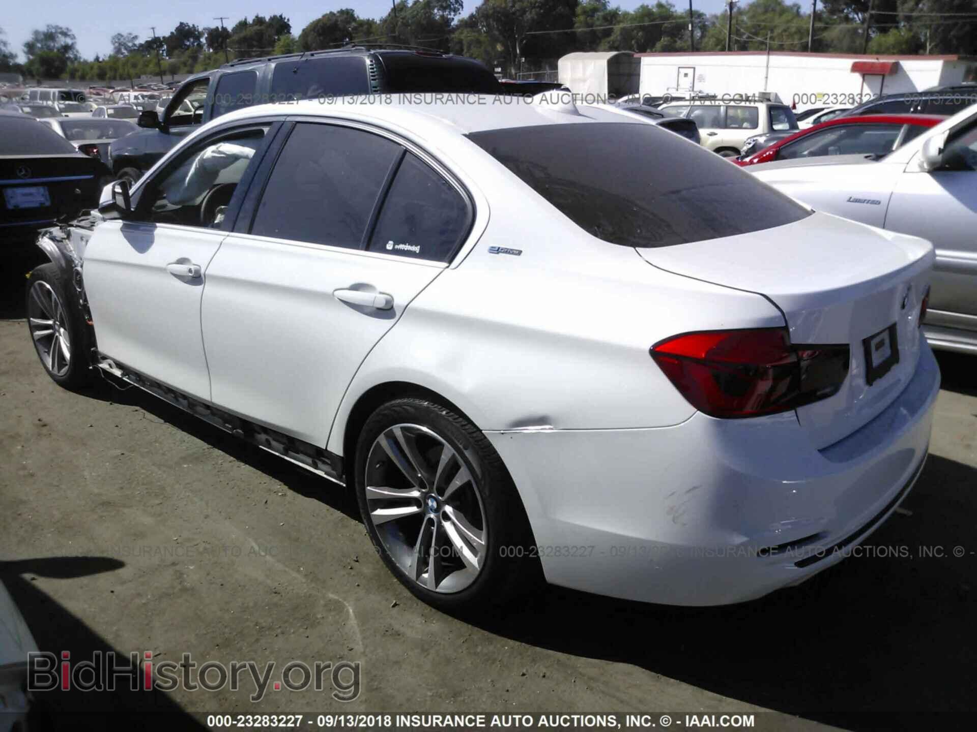 2018 Bmw 330e - VIN: WBA8E1C58JA178135 - Photo 3