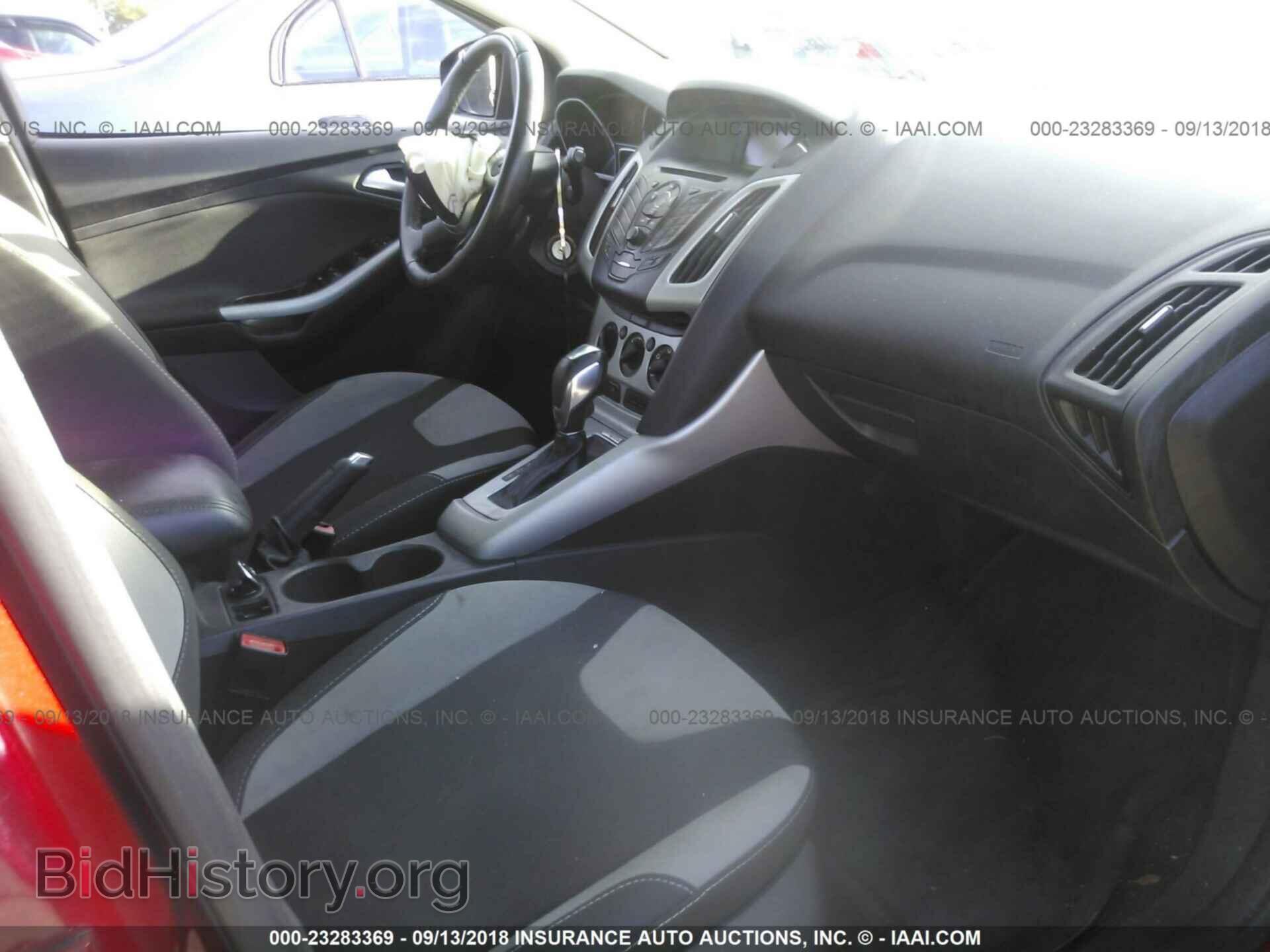 2012 Ford Focus - VIN: 1FAHP3K27CL366366 - Фото 5