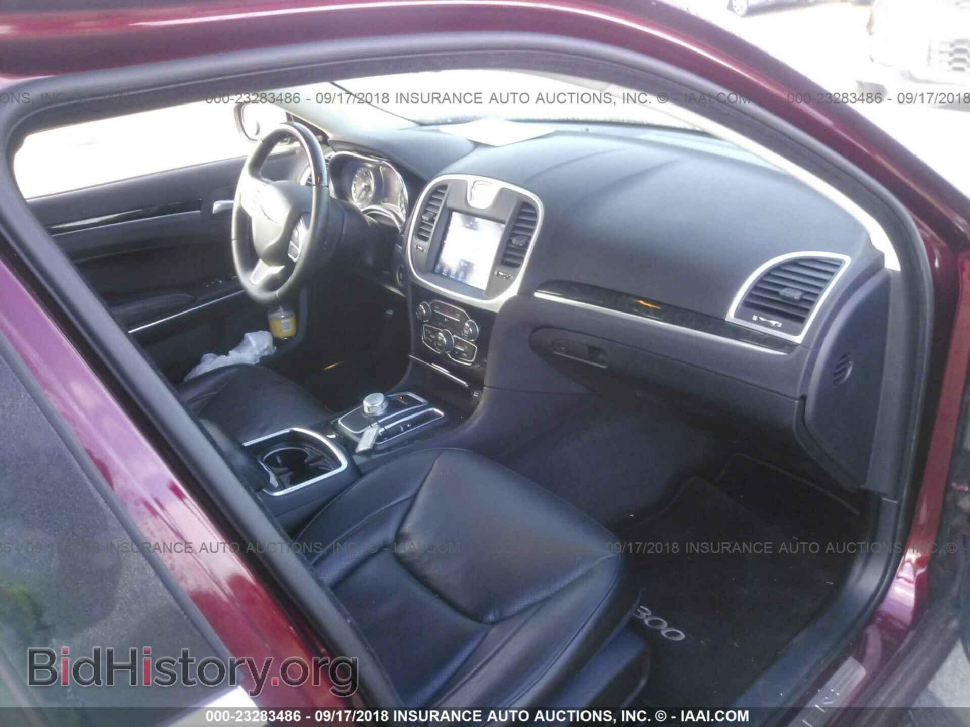 2017 Chrysler 300m - VIN: 2C3CCAEG4HH560020 - Photo 5